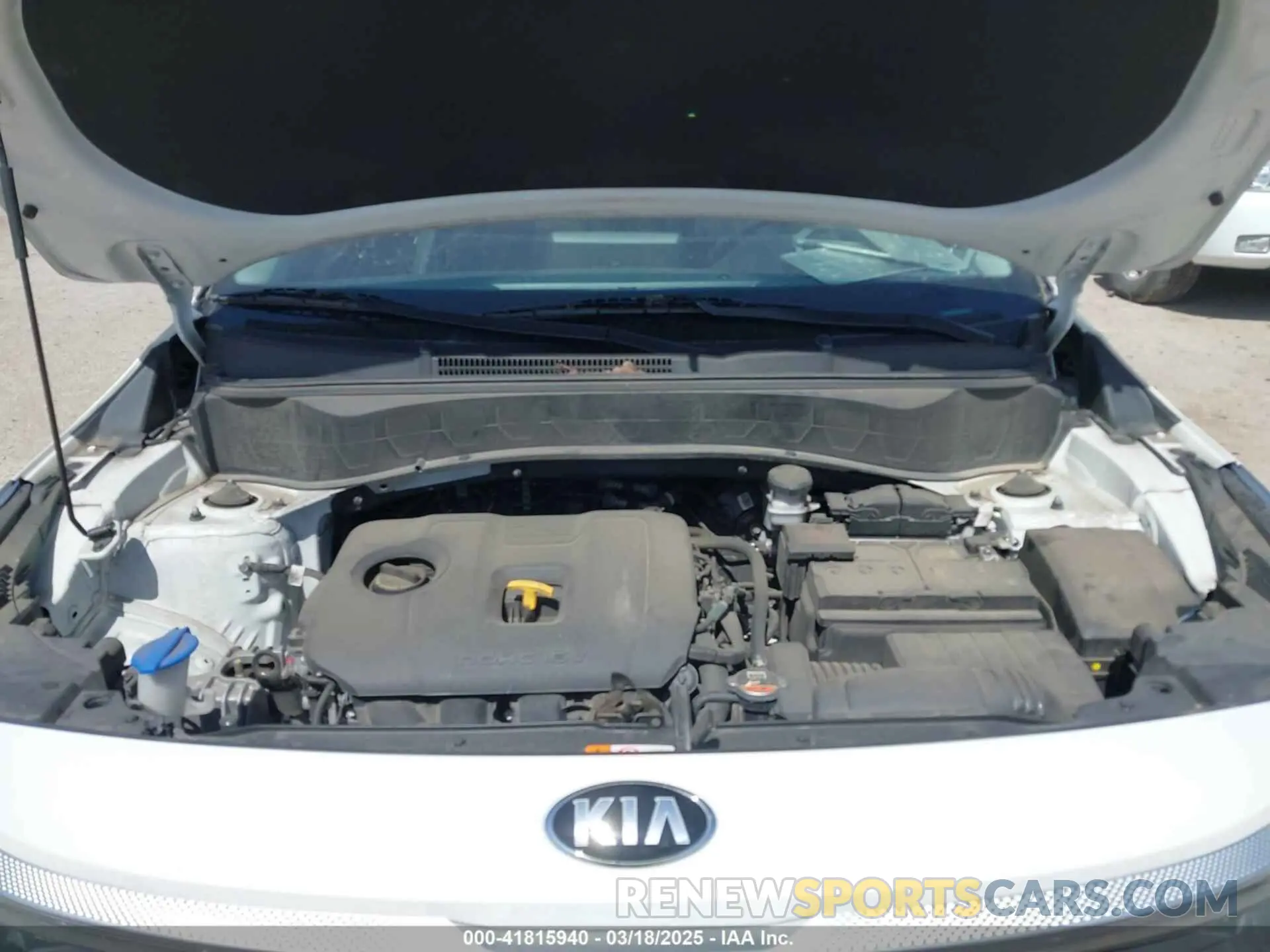10 Photograph of a damaged car KNDERCAA4M7165986 KIA SELTOS 2021