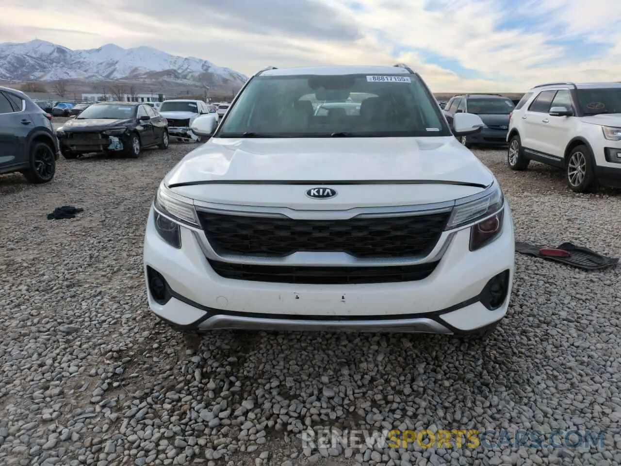 5 Photograph of a damaged car KNDERCAA4M7166135 KIA SELTOS 2021