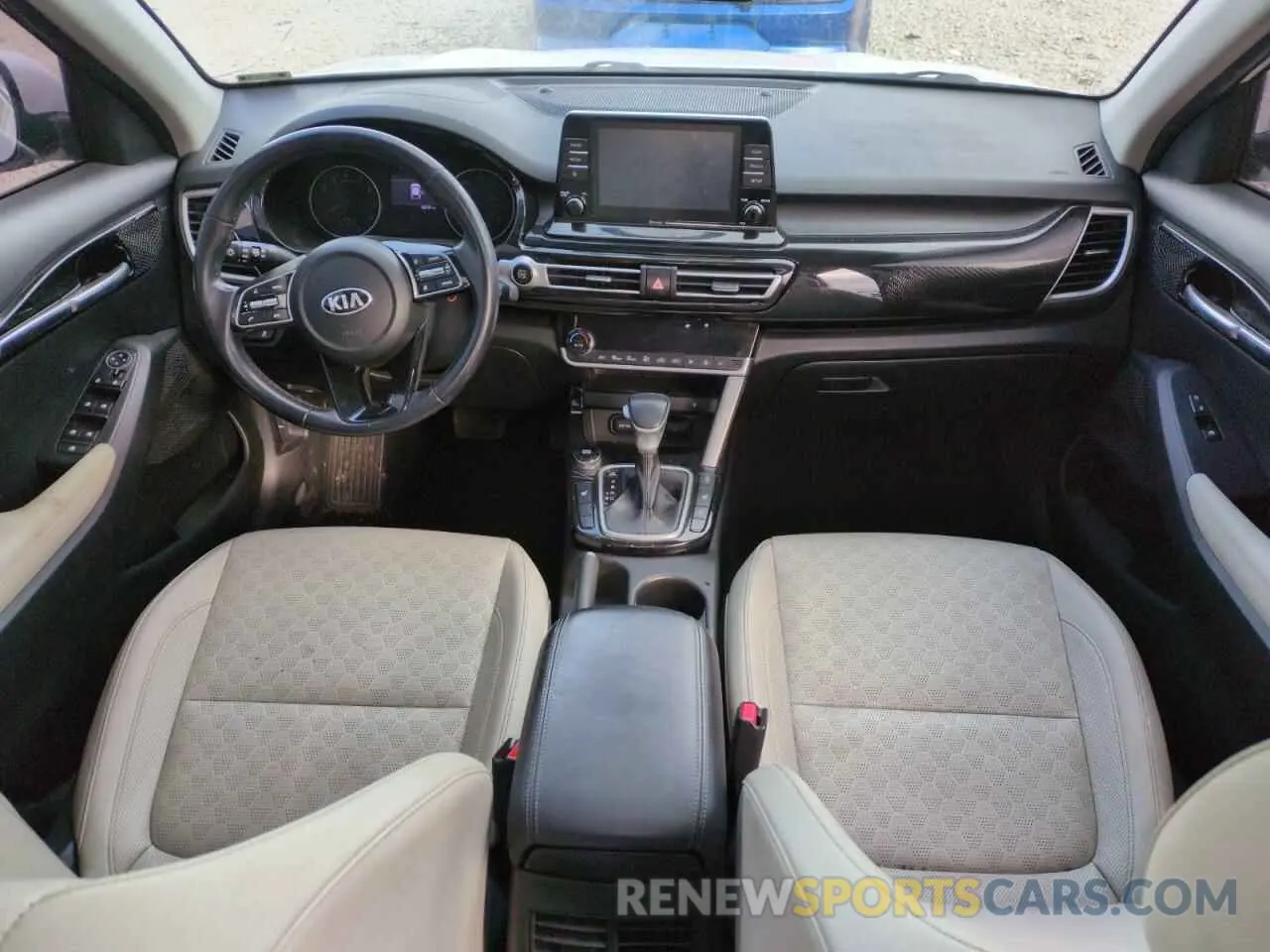 8 Photograph of a damaged car KNDERCAA4M7166135 KIA SELTOS 2021