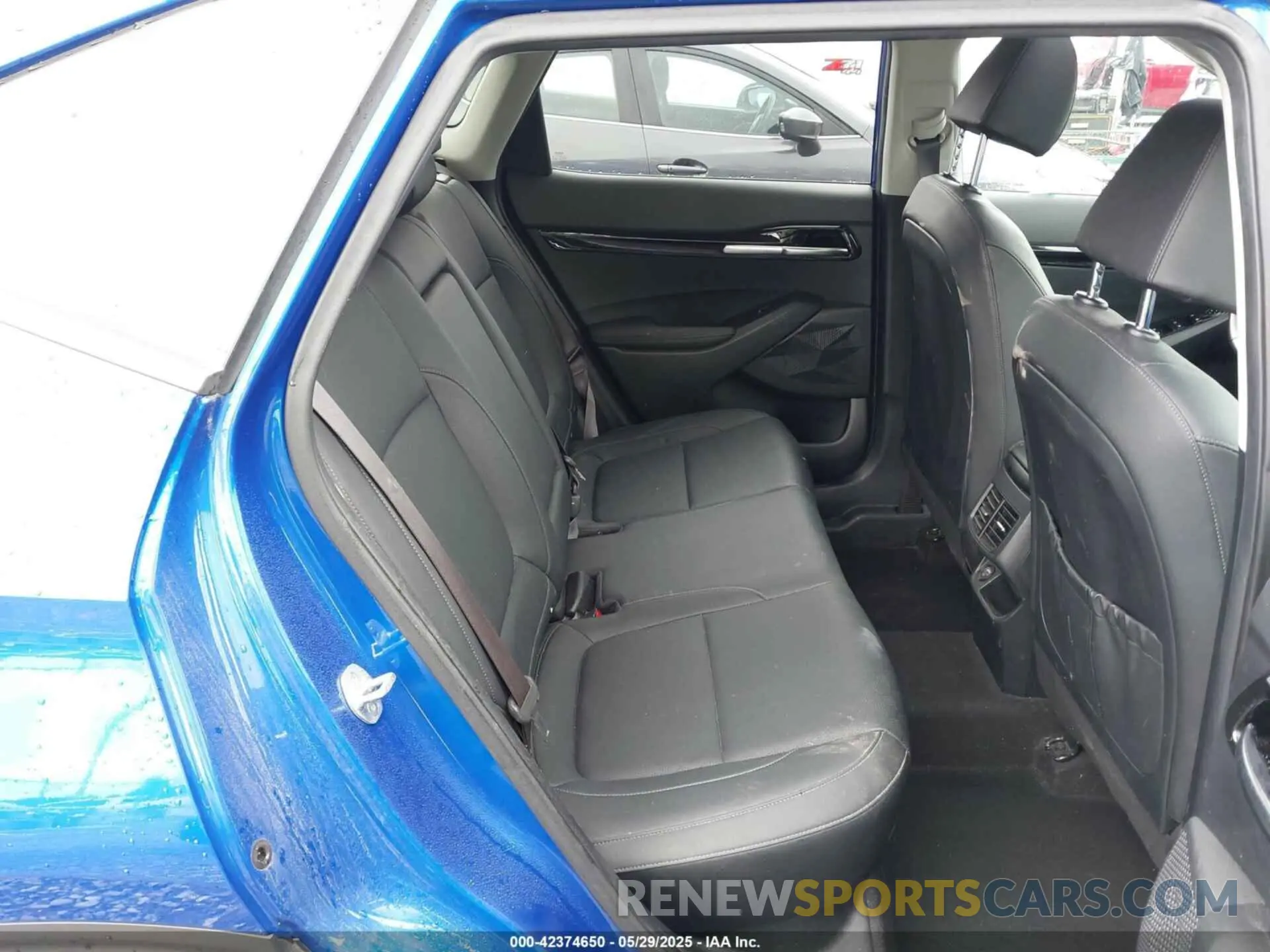 8 Photograph of a damaged car KNDERCAA4M7196056 KIA SELTOS 2021