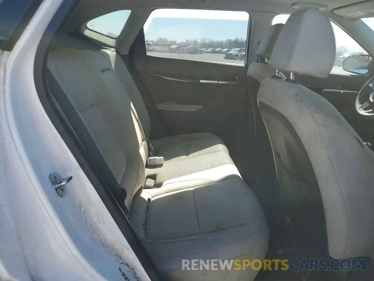 11 Photograph of a damaged car KNDERCAA5M7154298 KIA SELTOS 2021