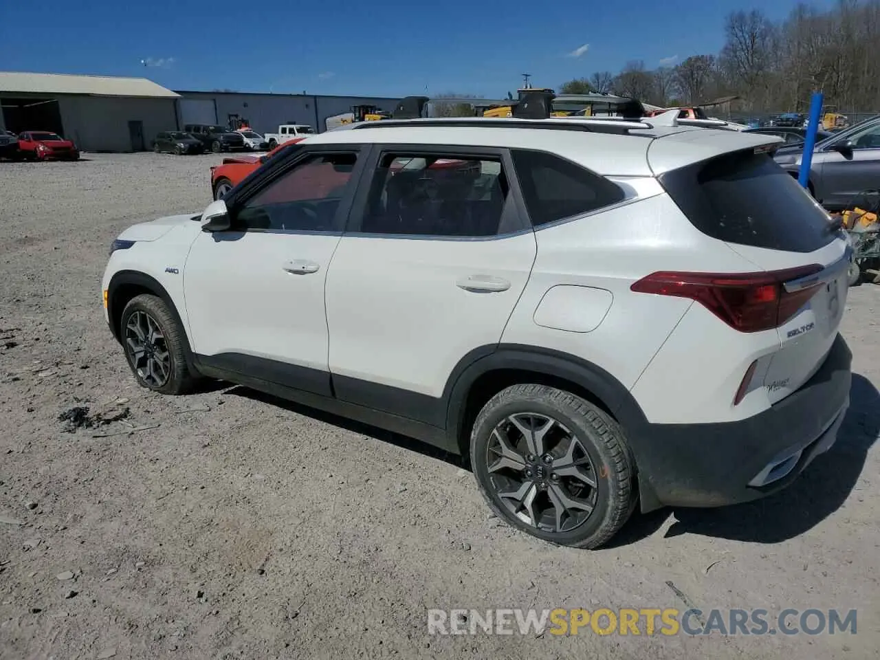 2 Photograph of a damaged car KNDERCAA5M7154298 KIA SELTOS 2021