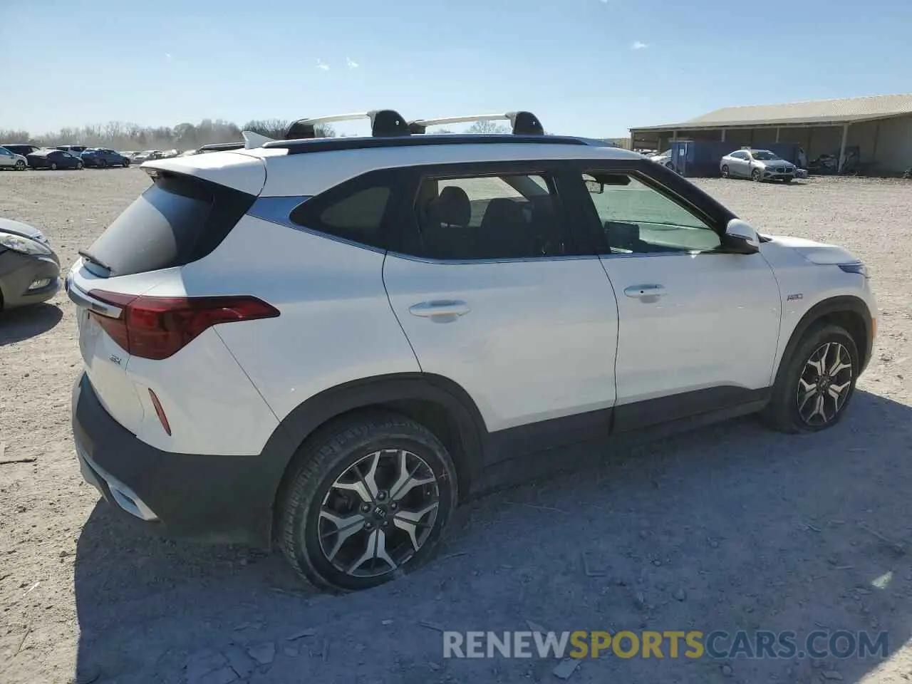 3 Photograph of a damaged car KNDERCAA5M7154298 KIA SELTOS 2021