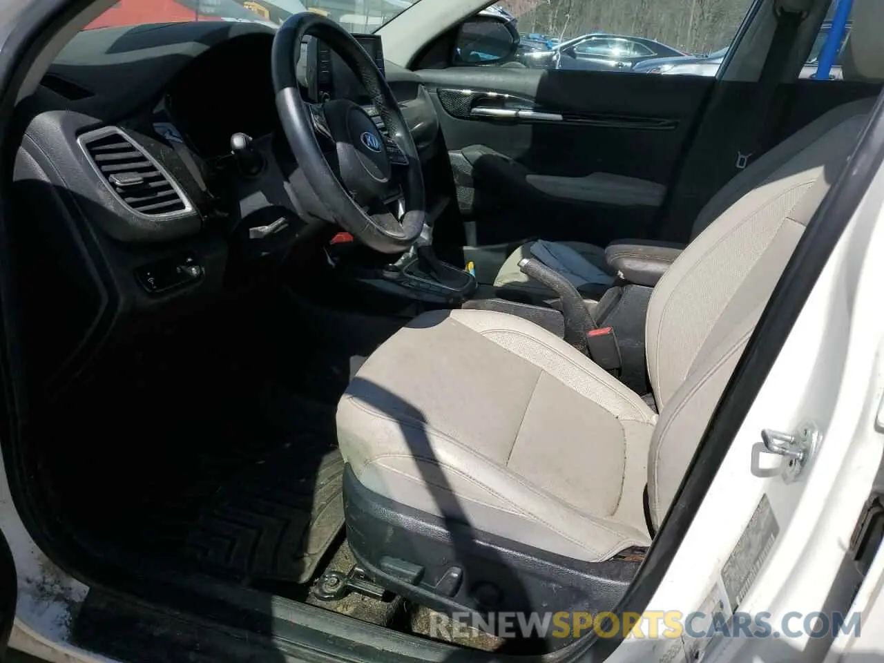 7 Photograph of a damaged car KNDERCAA5M7154298 KIA SELTOS 2021