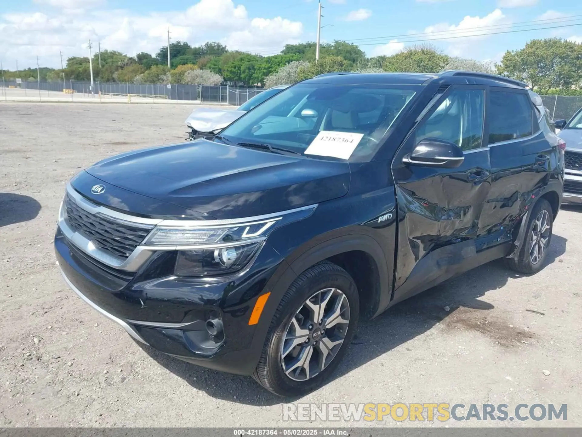 2 Photograph of a damaged car KNDERCAA5M7207873 KIA SELTOS 2021