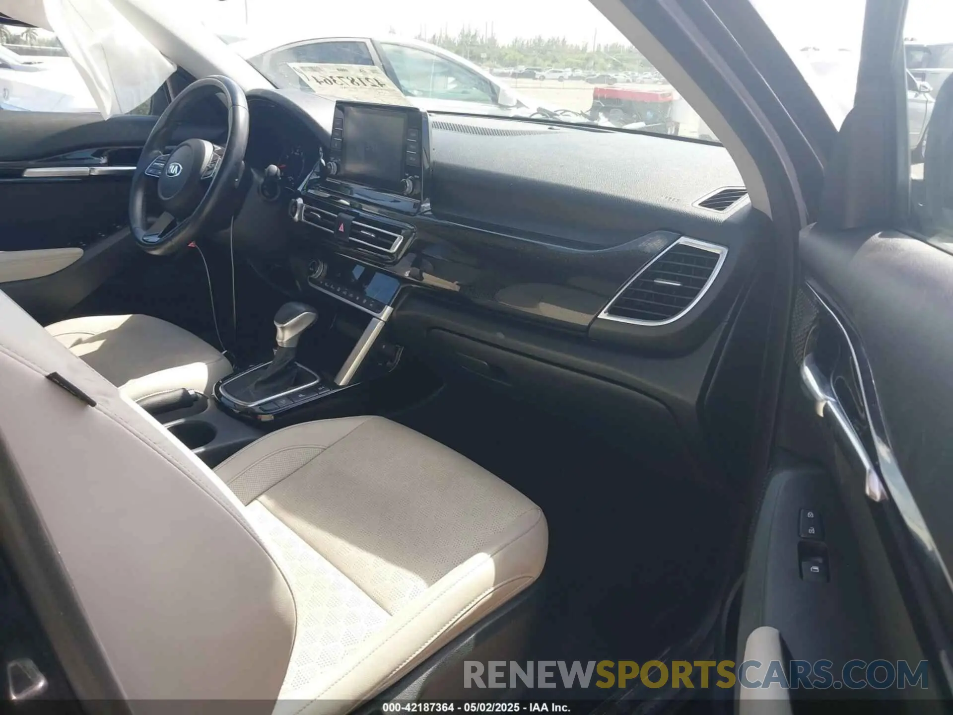 5 Photograph of a damaged car KNDERCAA5M7207873 KIA SELTOS 2021