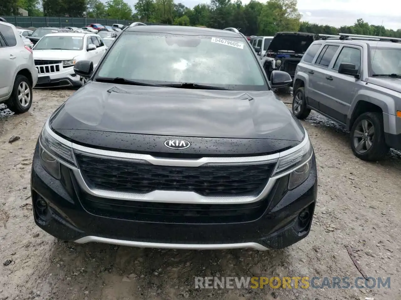 5 Photograph of a damaged car KNDERCAA6M7102971 KIA SELTOS 2021