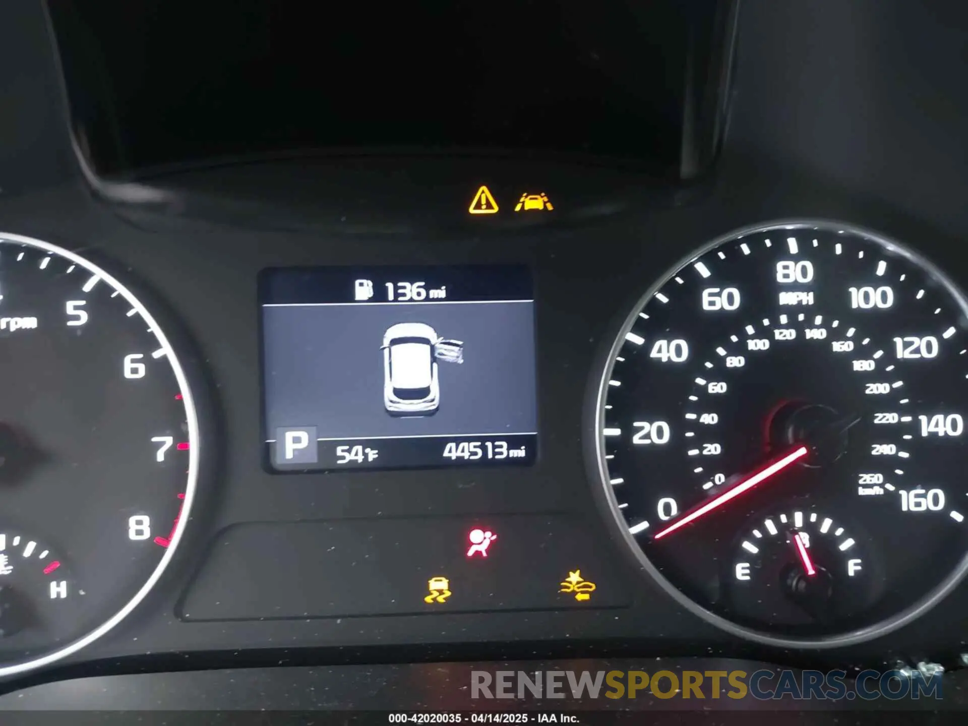 16 Photograph of a damaged car KNDERCAA7M7155081 KIA SELTOS 2021