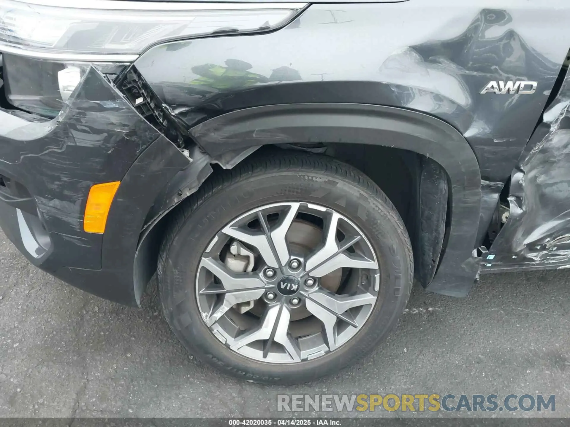 18 Photograph of a damaged car KNDERCAA7M7155081 KIA SELTOS 2021