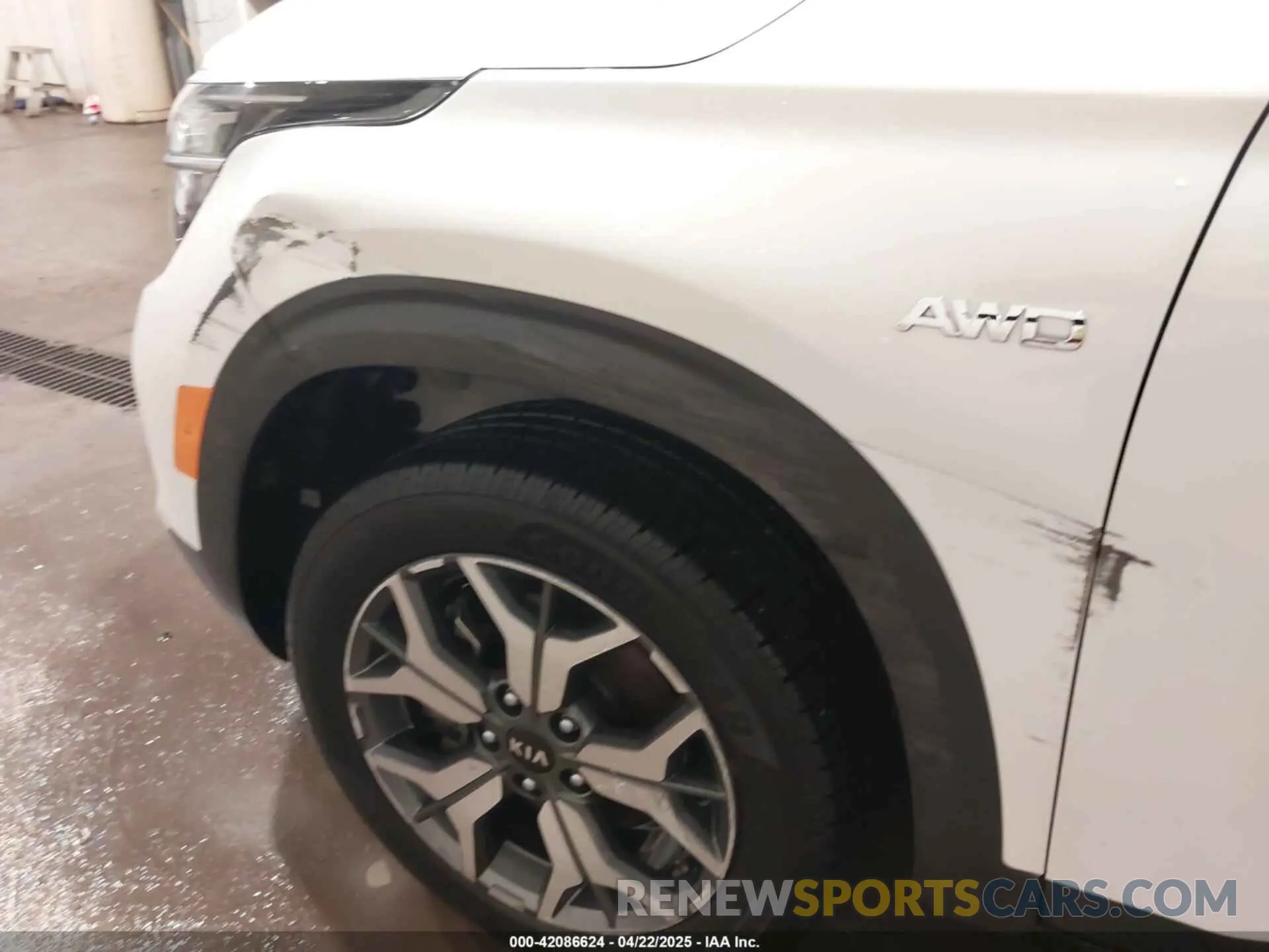 18 Photograph of a damaged car KNDERCAA8M7140850 KIA SELTOS 2021