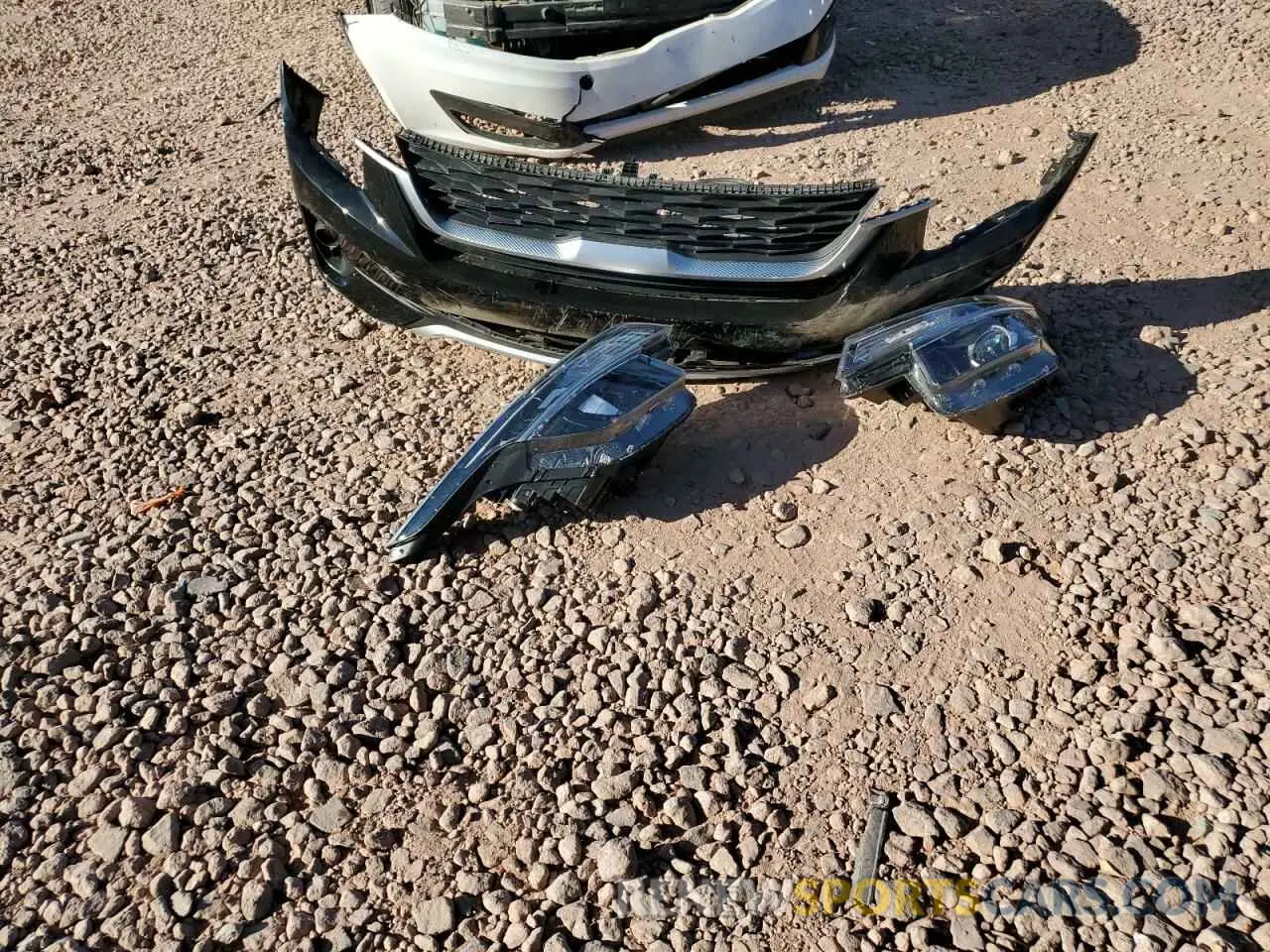 13 Photograph of a damaged car KNDERCAA8M7226532 KIA SELTOS 2021
