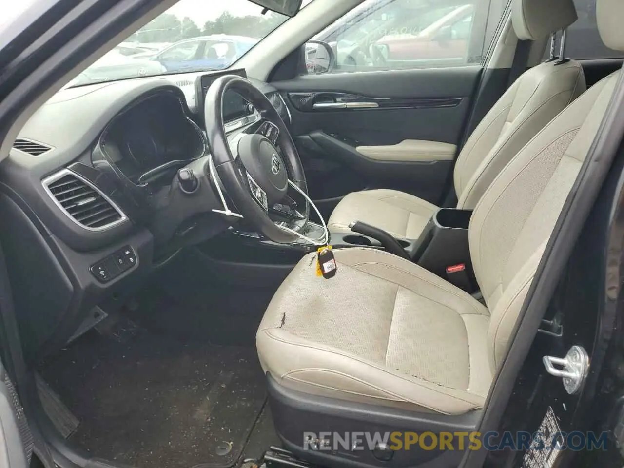 7 Photograph of a damaged car KNDERCAA9M7106495 KIA SELTOS 2021