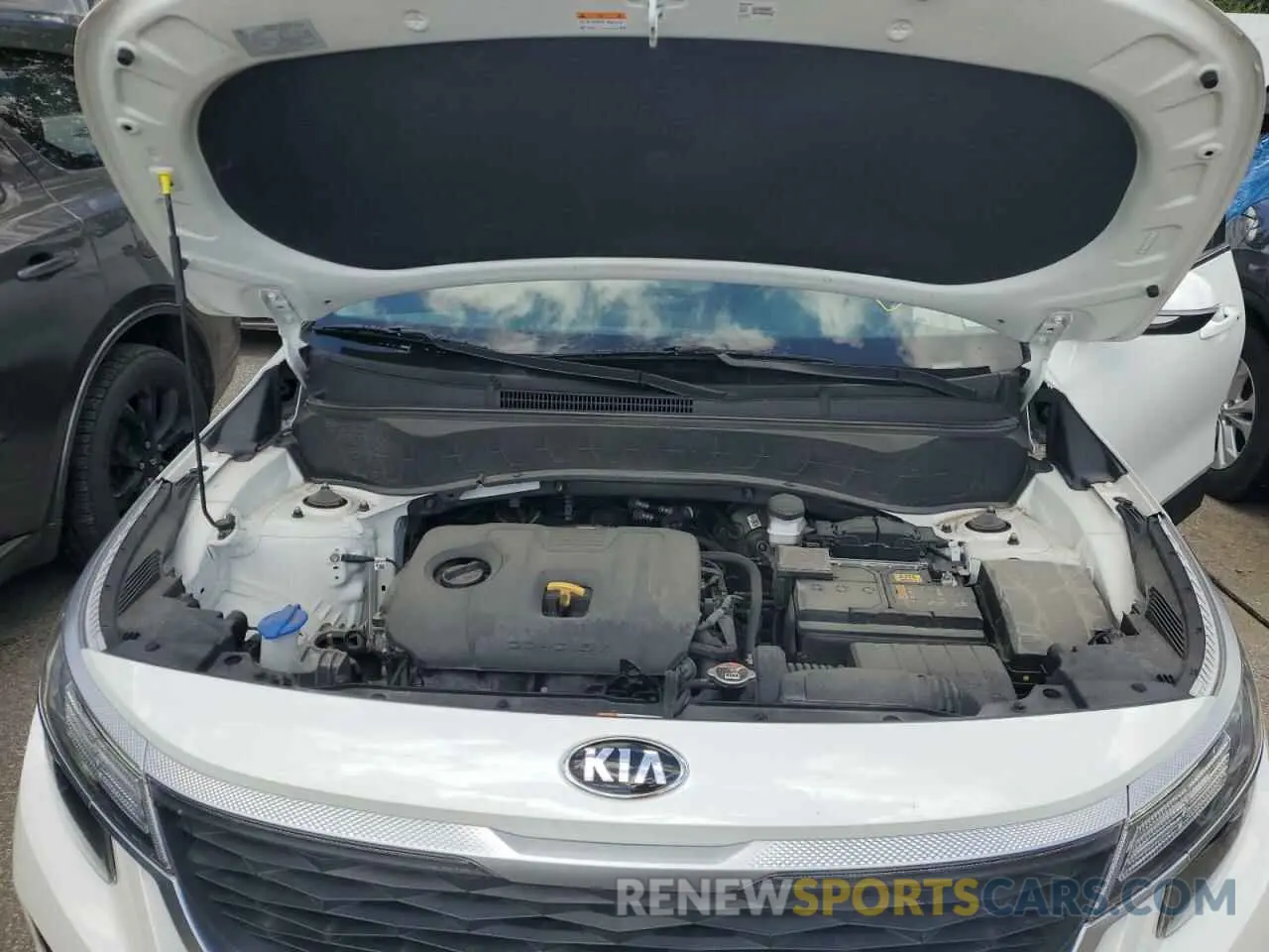 12 Photograph of a damaged car KNDERCAA9M7130571 KIA SELTOS 2021