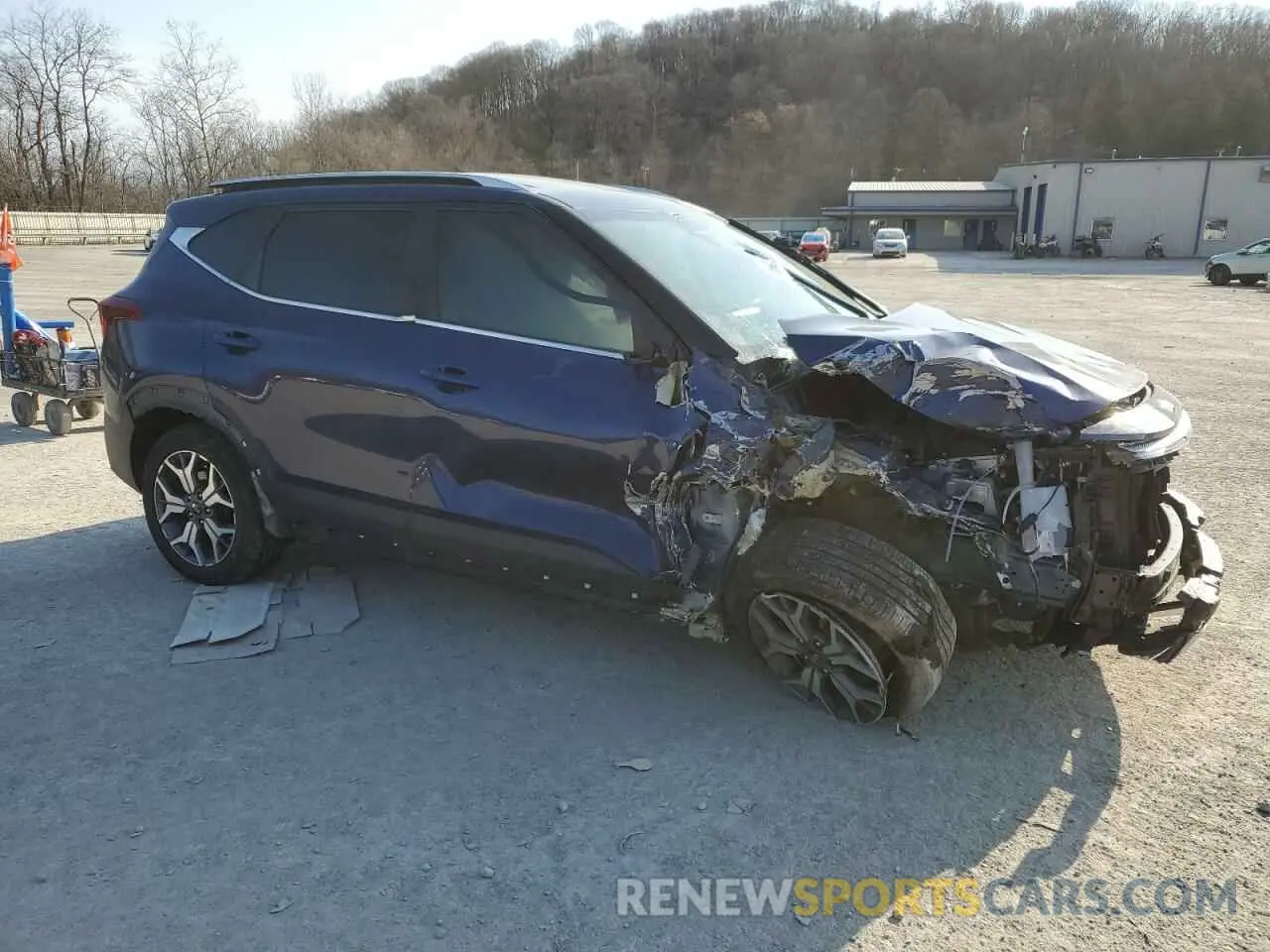 4 Photograph of a damaged car KNDERCAAXM7112533 KIA SELTOS 2021