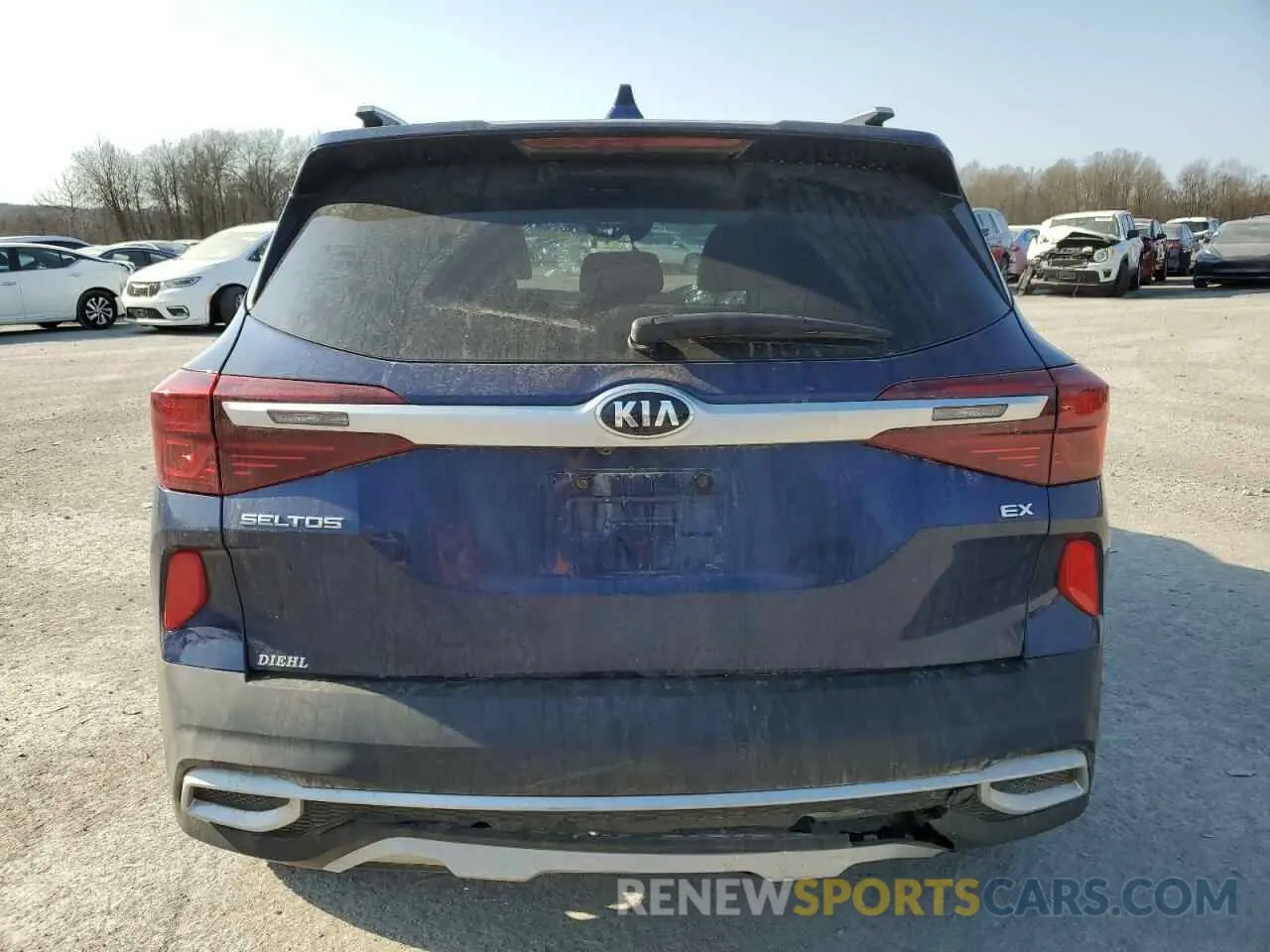 6 Photograph of a damaged car KNDERCAAXM7112533 KIA SELTOS 2021