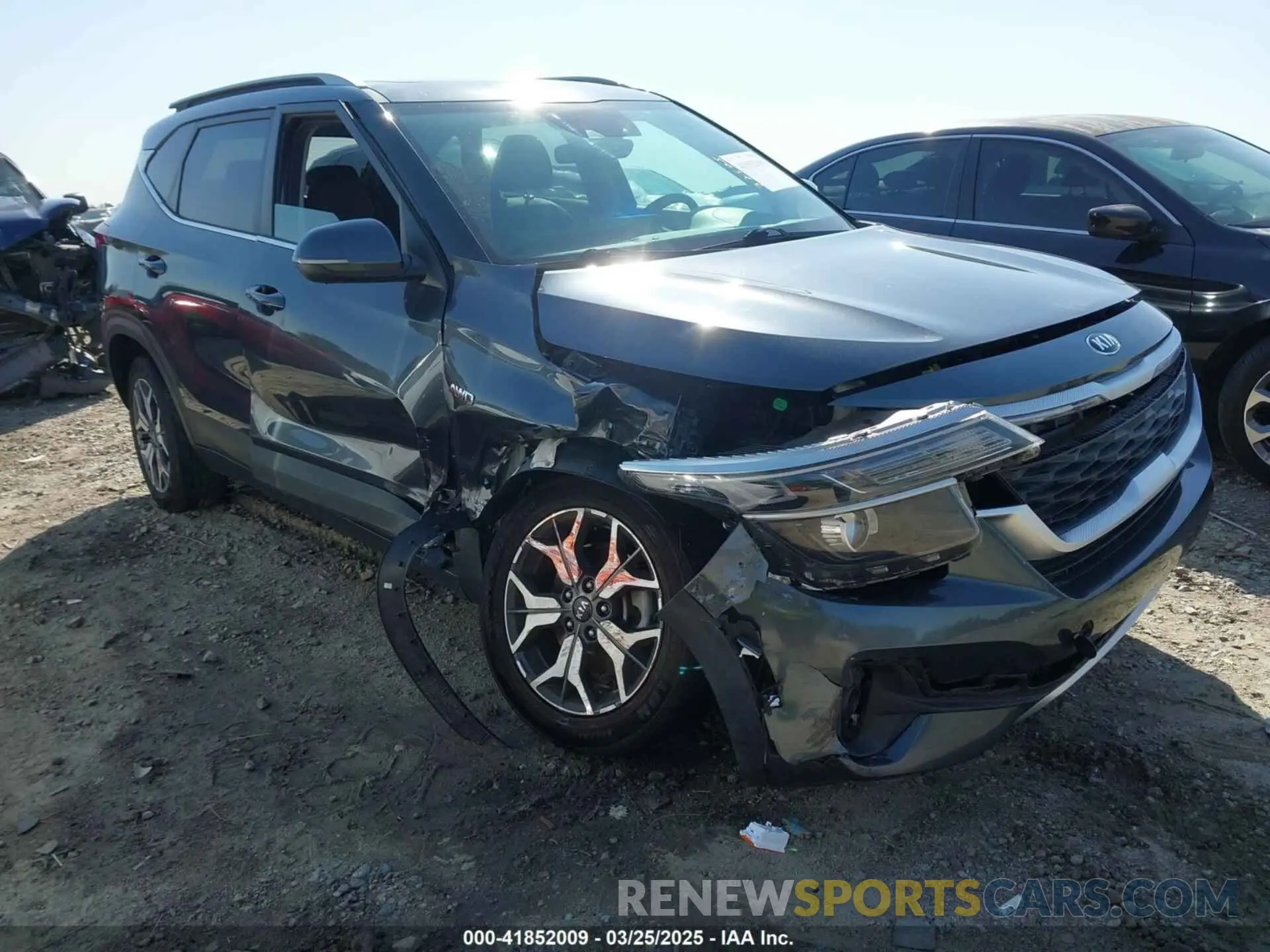 1 Photograph of a damaged car KNDERCAAXM7119935 KIA SELTOS 2021