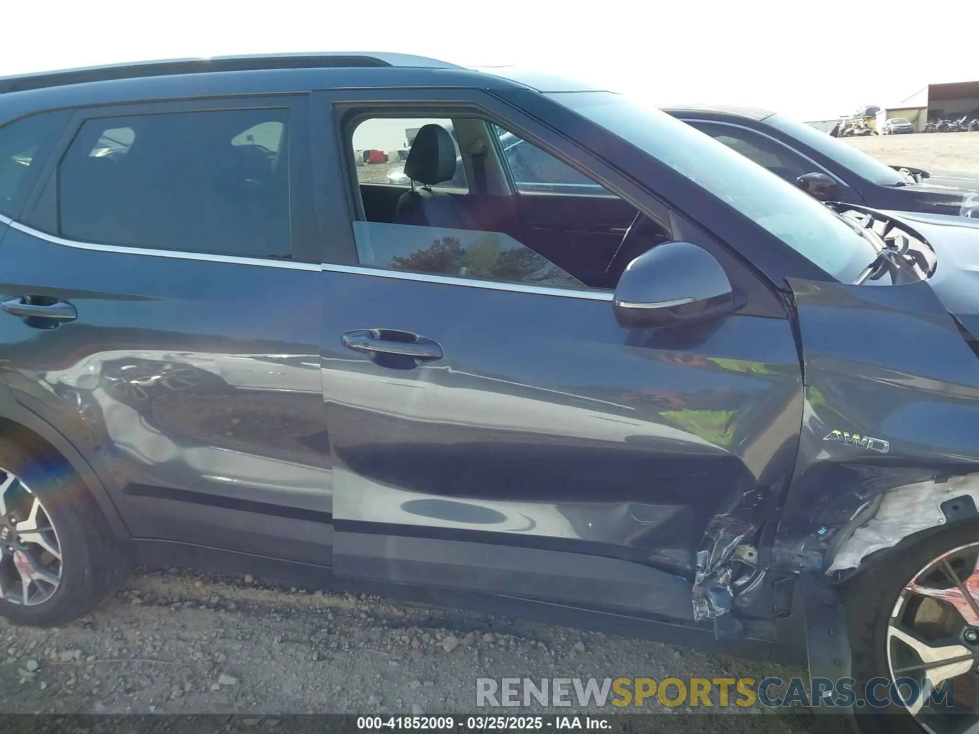 14 Photograph of a damaged car KNDERCAAXM7119935 KIA SELTOS 2021