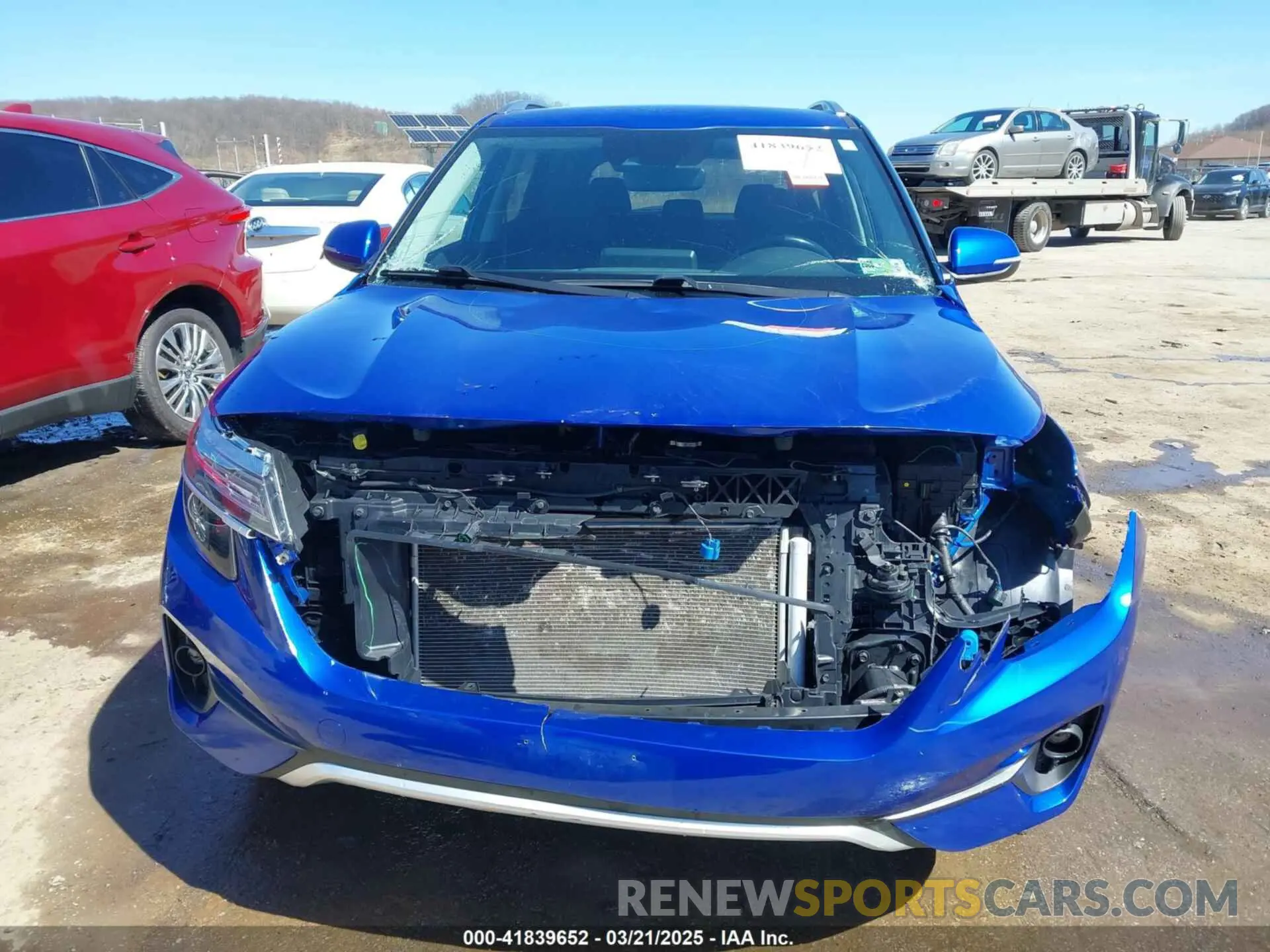 12 Photograph of a damaged car KNDERCAAXM7167273 KIA SELTOS 2021
