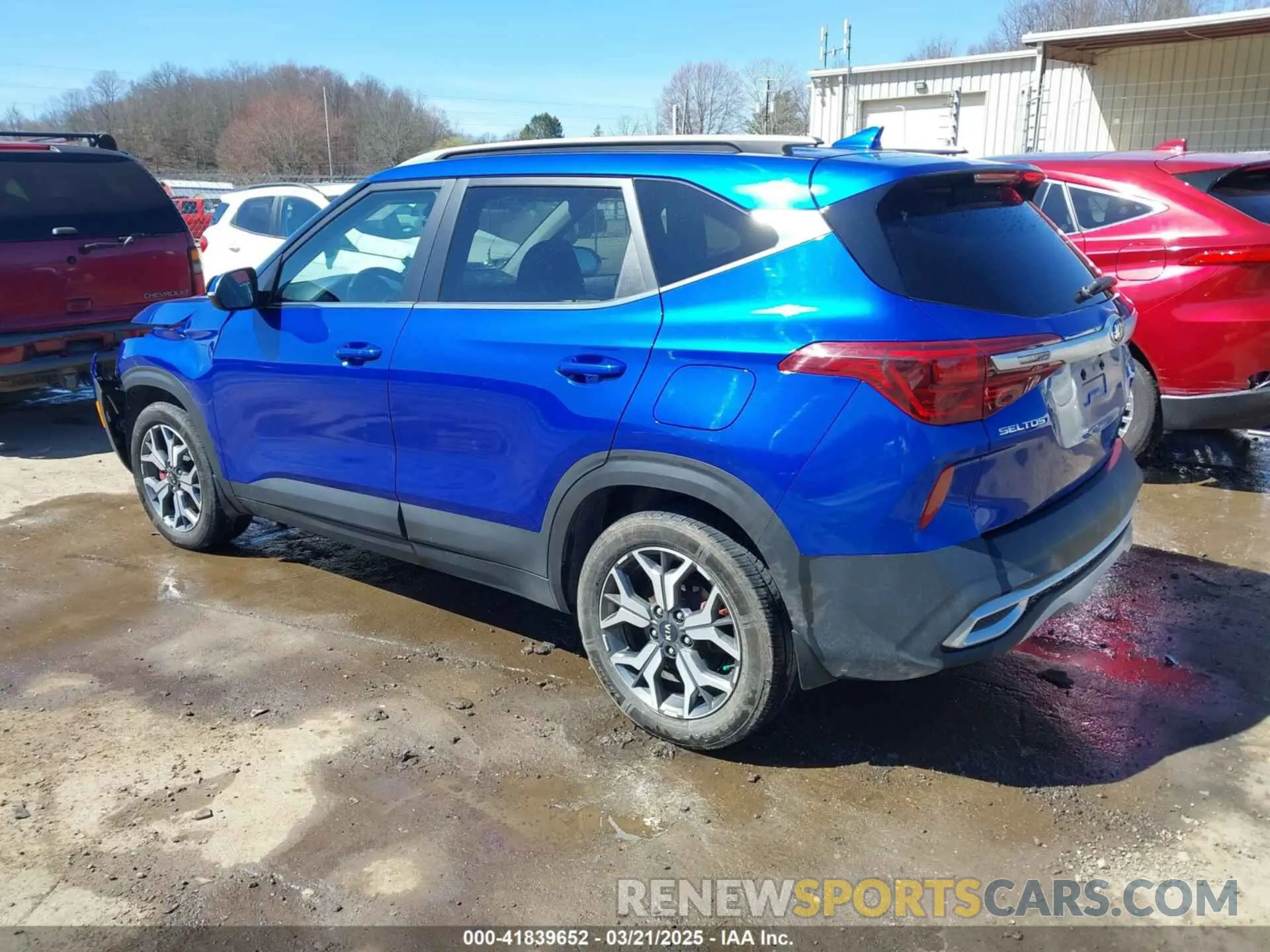 3 Photograph of a damaged car KNDERCAAXM7167273 KIA SELTOS 2021