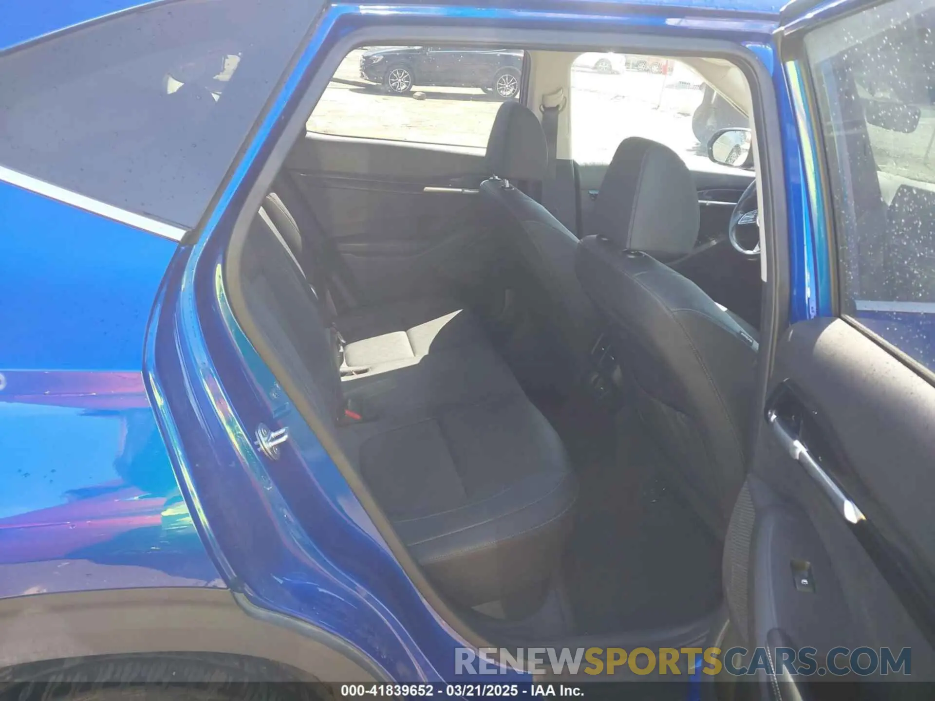 8 Photograph of a damaged car KNDERCAAXM7167273 KIA SELTOS 2021