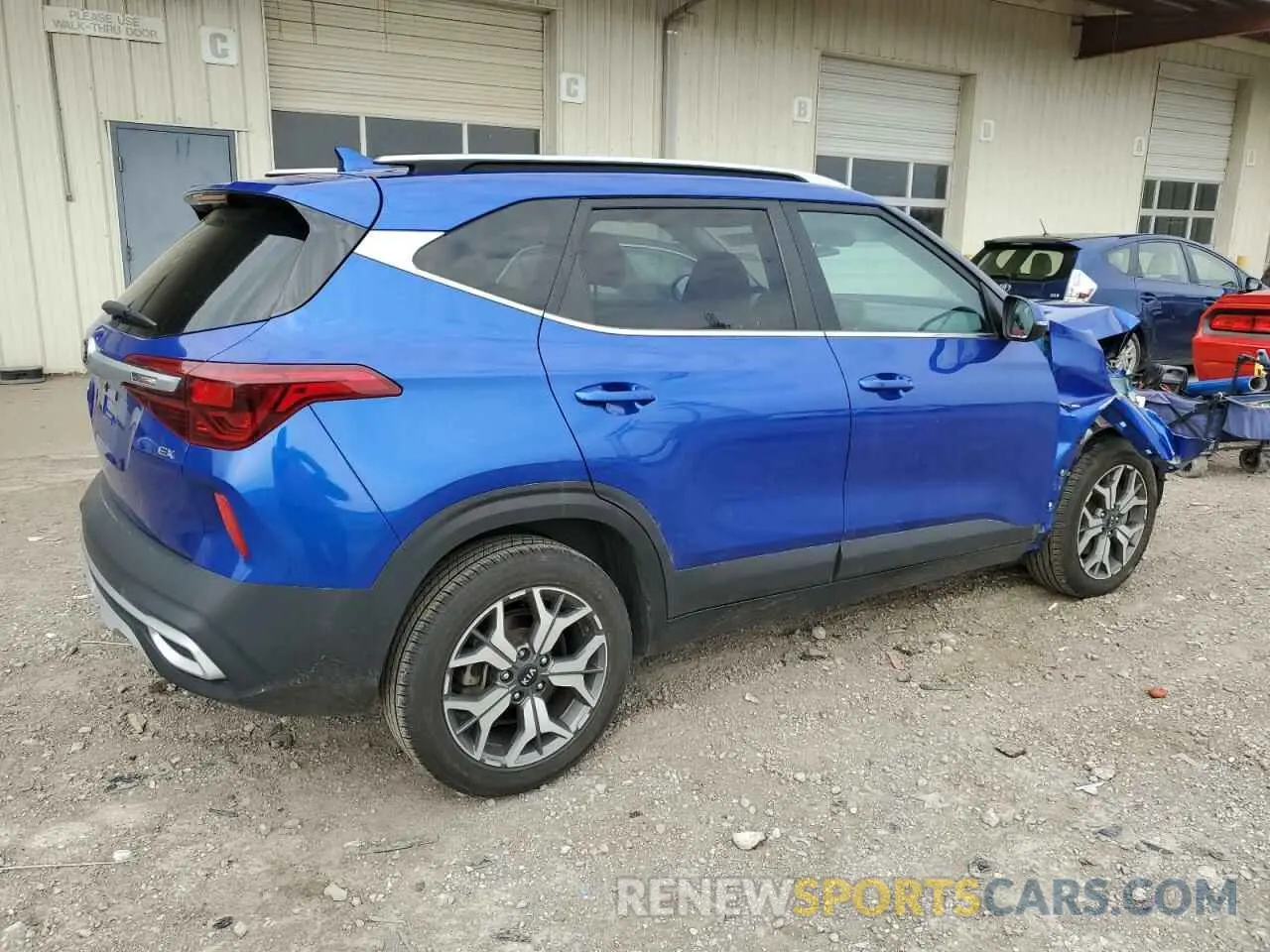 3 Photograph of a damaged car KNDERCAAXM7219257 KIA SELTOS 2021