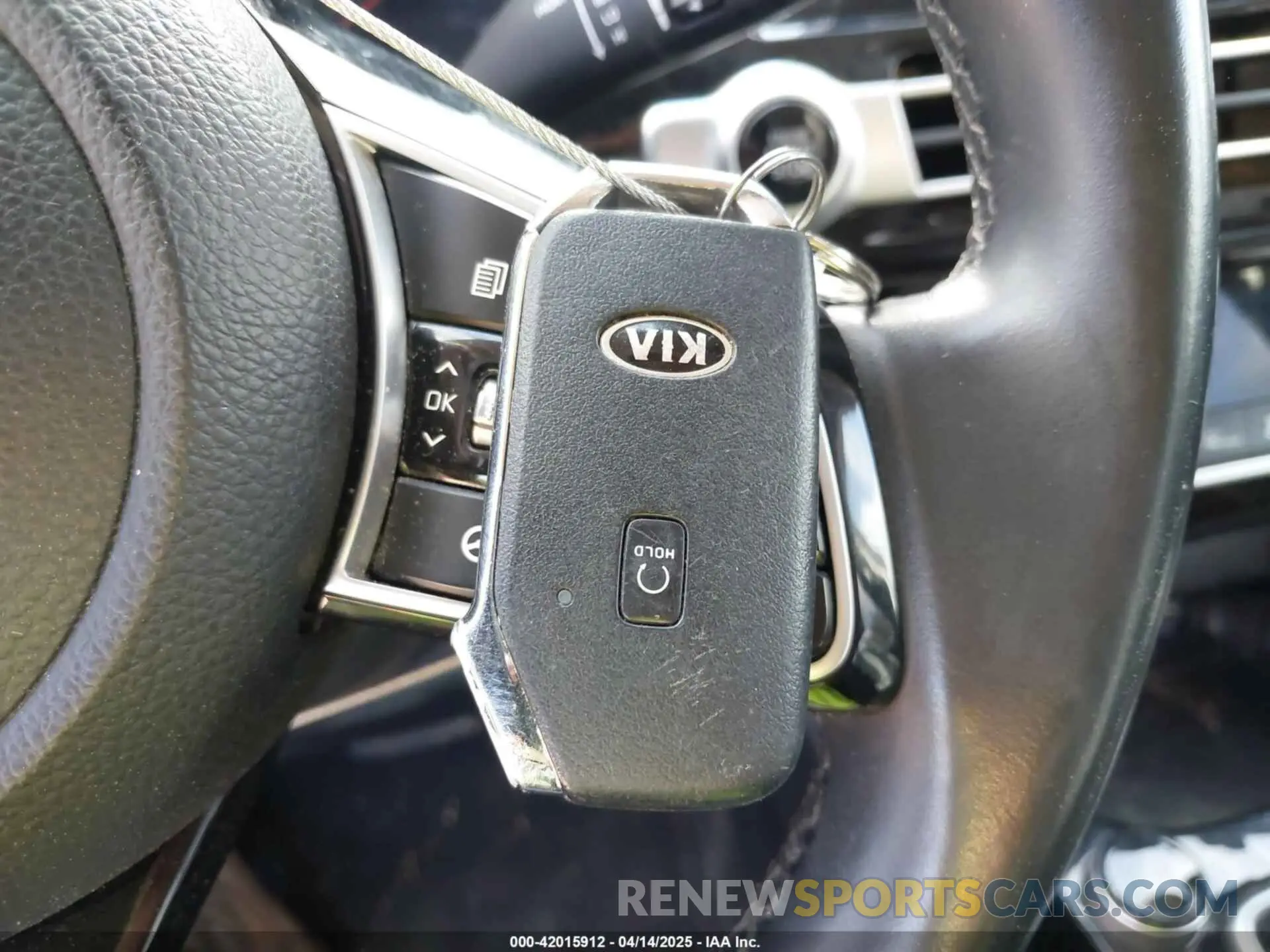 11 Photograph of a damaged car KNDERCAAXM7228380 KIA SELTOS 2021