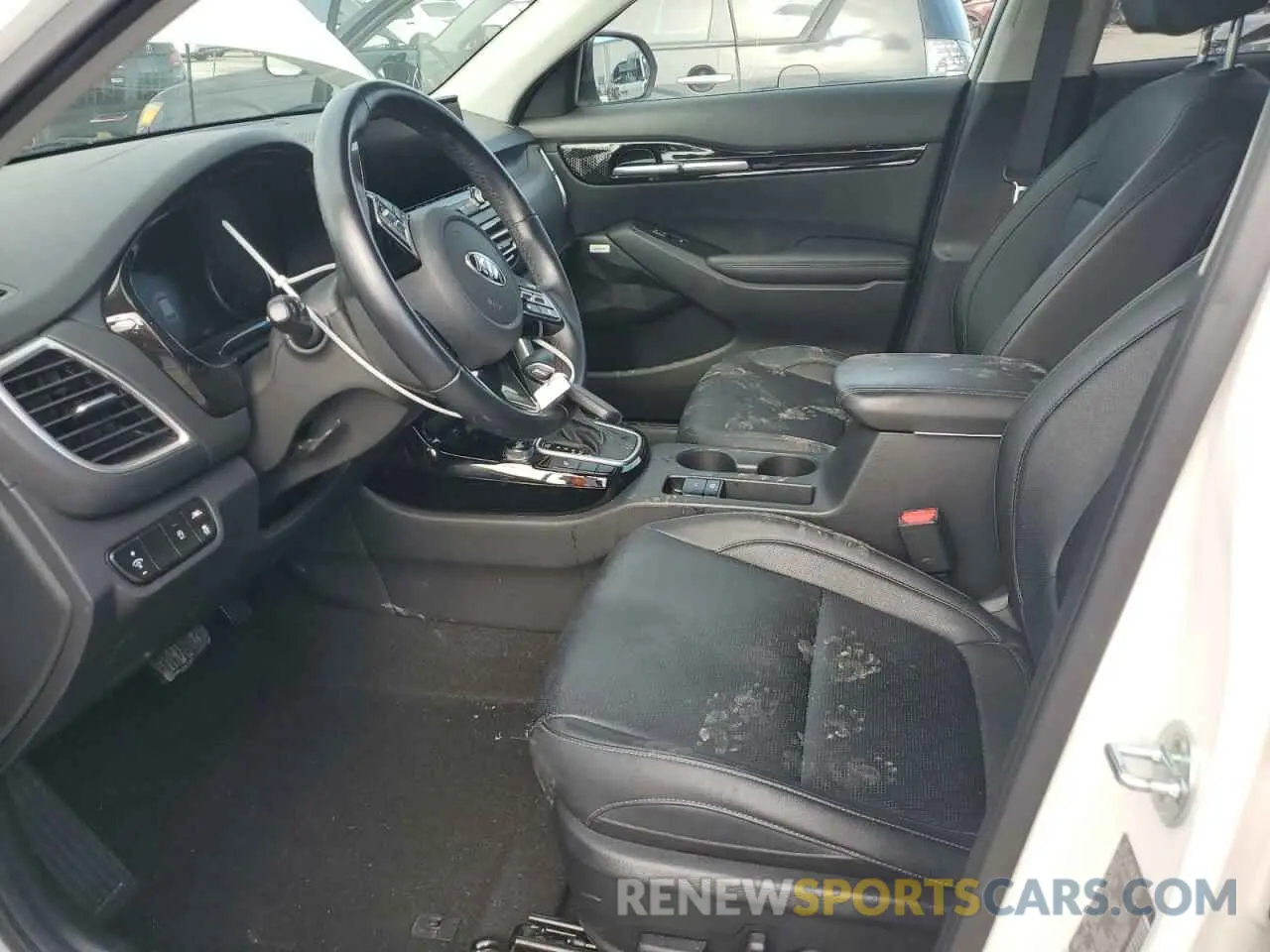 7 Photograph of a damaged car KNDETCA20M7078855 KIA SELTOS 2021