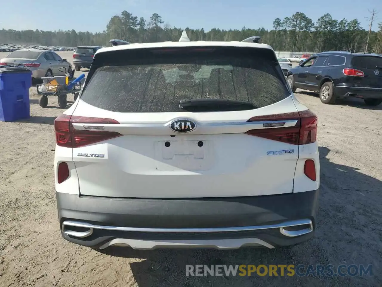 6 Photograph of a damaged car KNDETCA20M7140125 KIA SELTOS 2021