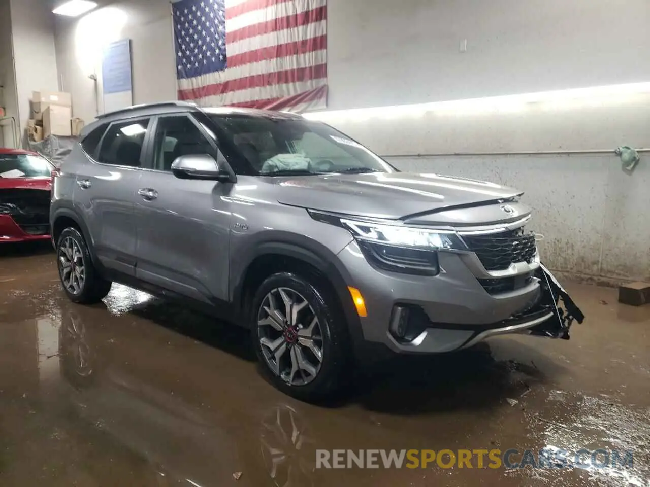 4 Photograph of a damaged car KNDETCA20M7157961 KIA SELTOS 2021
