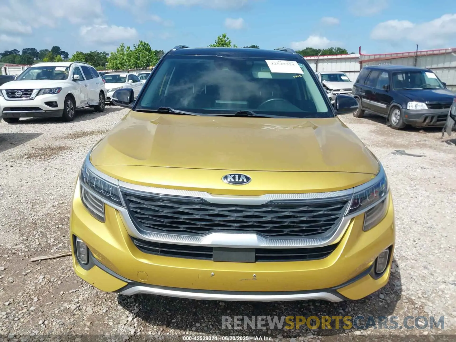 12 Photograph of a damaged car KNDETCA21M7060350 KIA SELTOS 2021