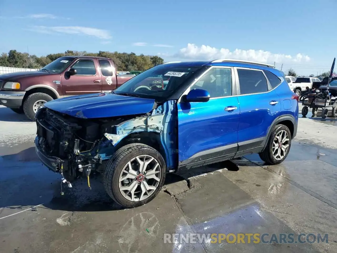 1 Photograph of a damaged car KNDETCA21M7072840 KIA SELTOS 2021
