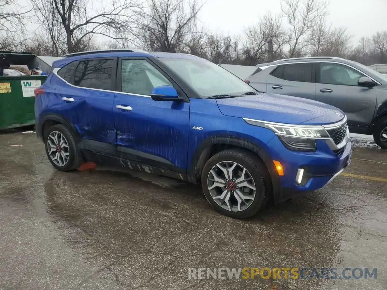 4 Photograph of a damaged car KNDETCA21M7111314 KIA SELTOS 2021