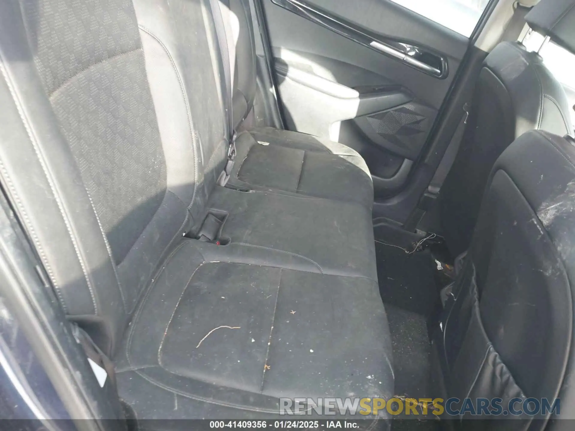 8 Photograph of a damaged car KNDETCA21M7185753 KIA SELTOS 2021