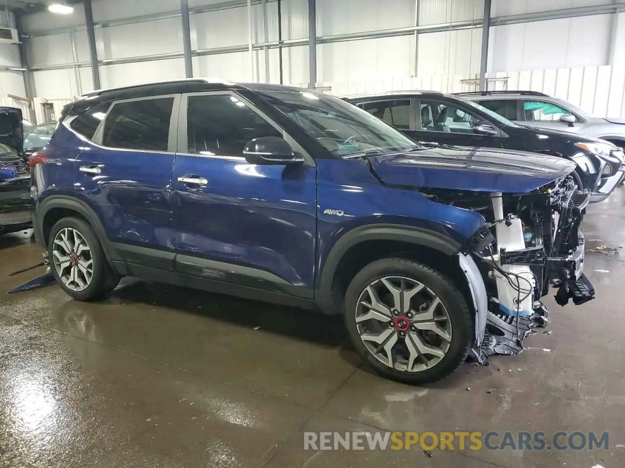 4 Photograph of a damaged car KNDETCA21M7214359 KIA SELTOS 2021