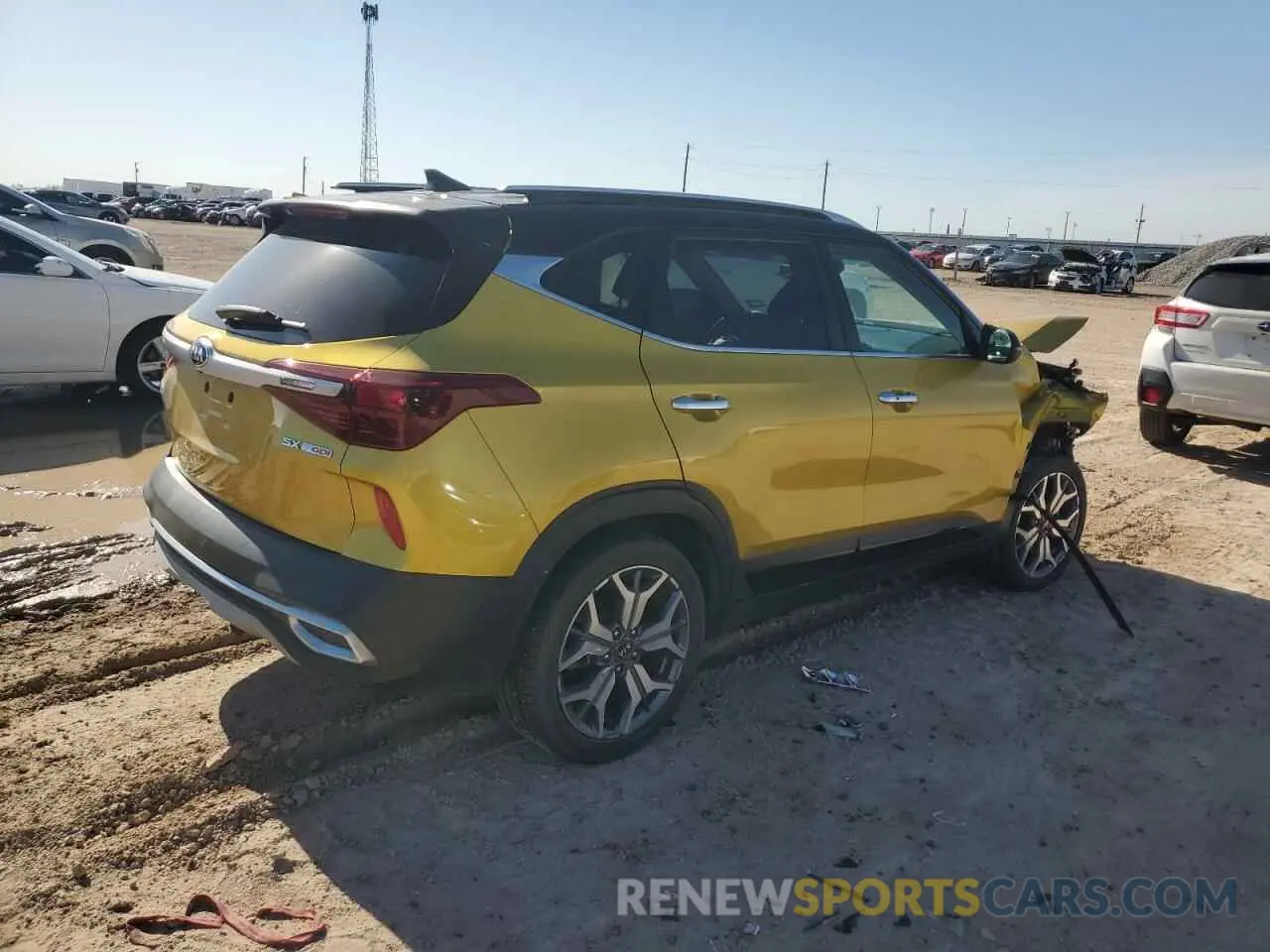 3 Photograph of a damaged car KNDETCA22M7054427 KIA SELTOS 2021
