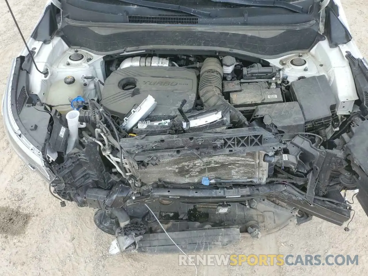 13 Photograph of a damaged car KNDETCA22M7082096 KIA SELTOS 2021