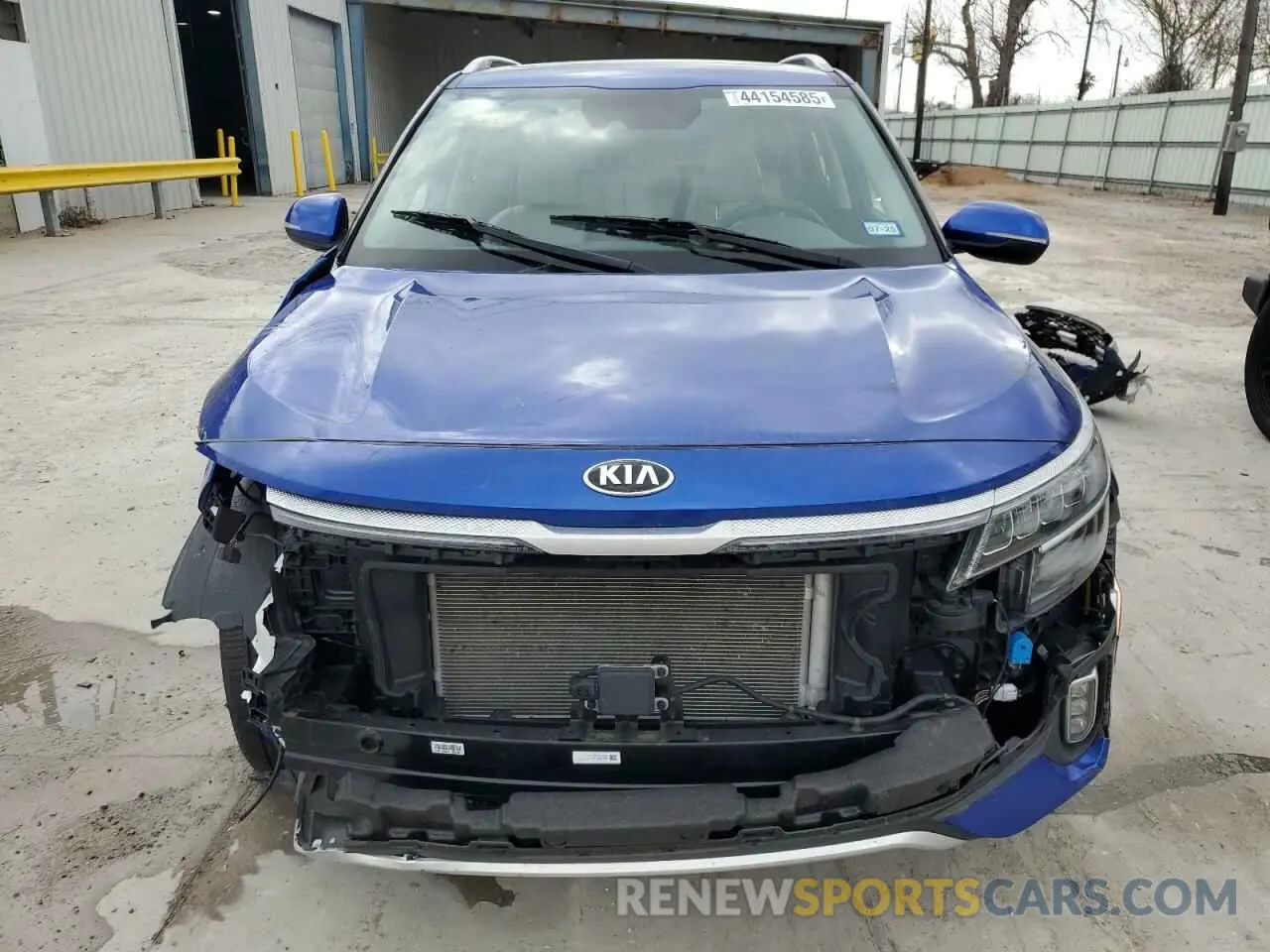 5 Photograph of a damaged car KNDETCA22M7090246 KIA SELTOS 2021