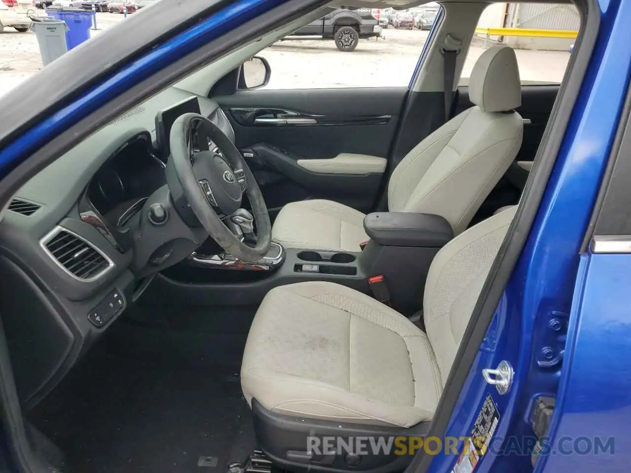 7 Photograph of a damaged car KNDETCA22M7090246 KIA SELTOS 2021