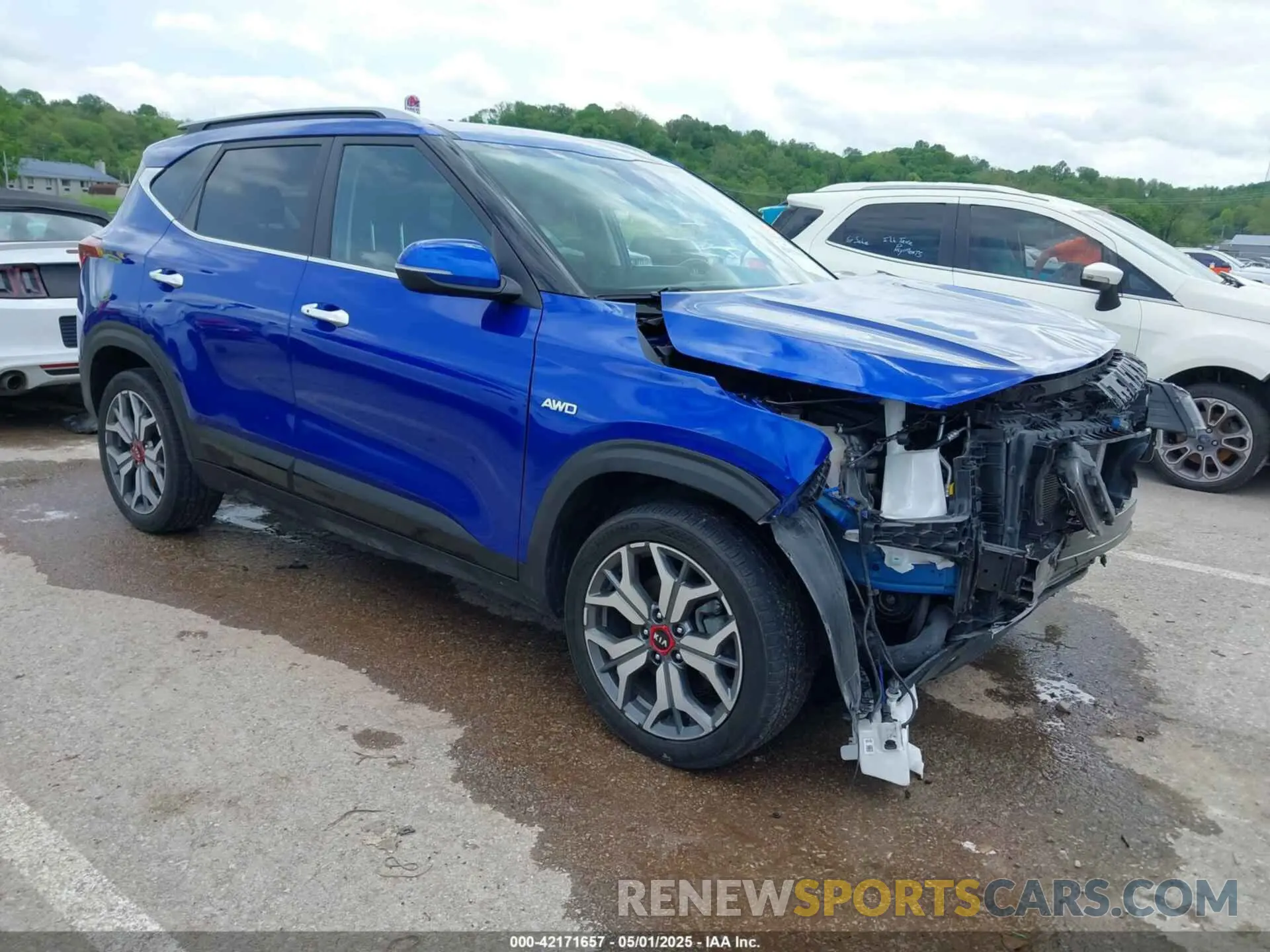 1 Photograph of a damaged car KNDETCA22M7173899 KIA SELTOS 2021