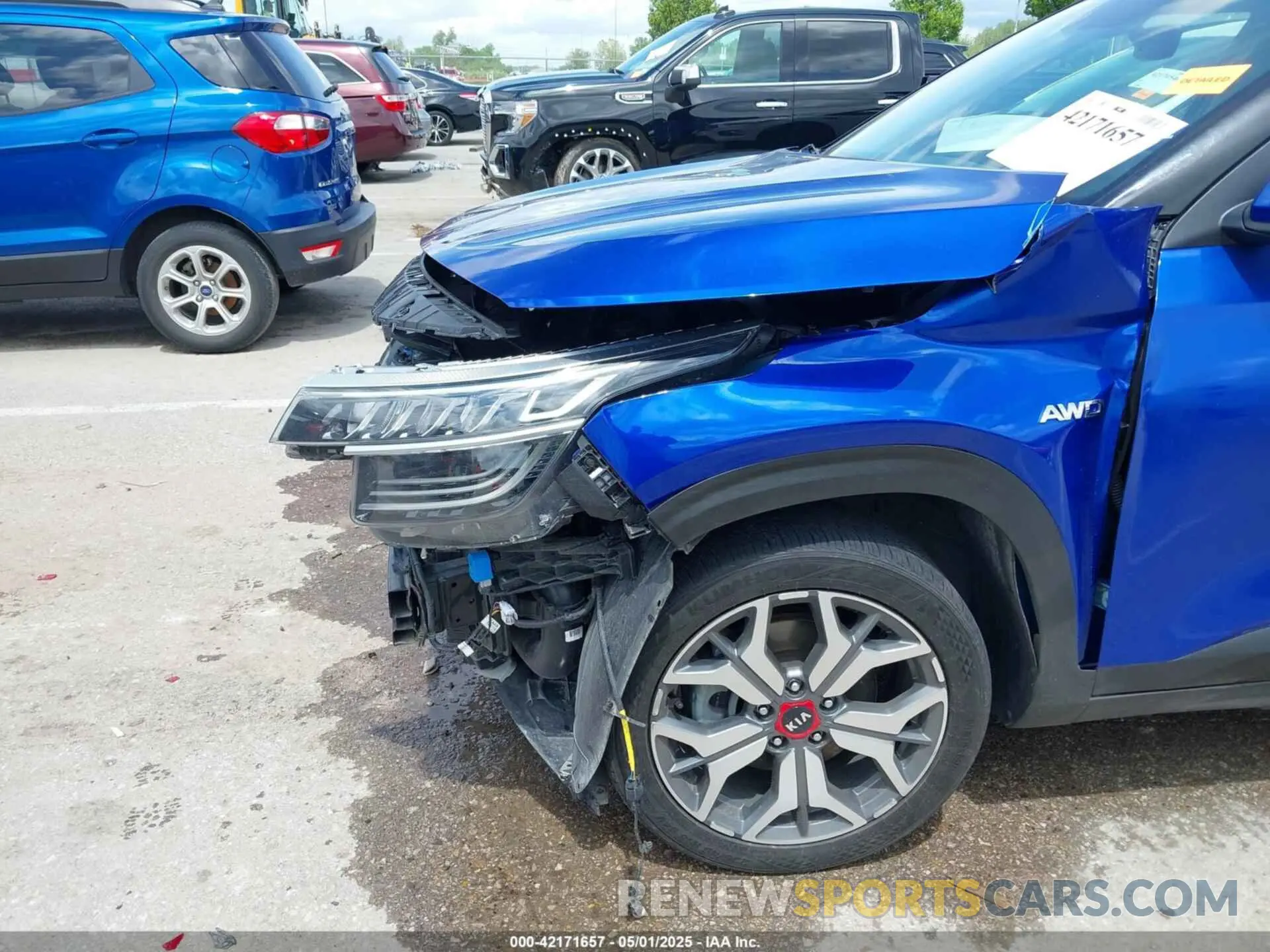 19 Photograph of a damaged car KNDETCA22M7173899 KIA SELTOS 2021