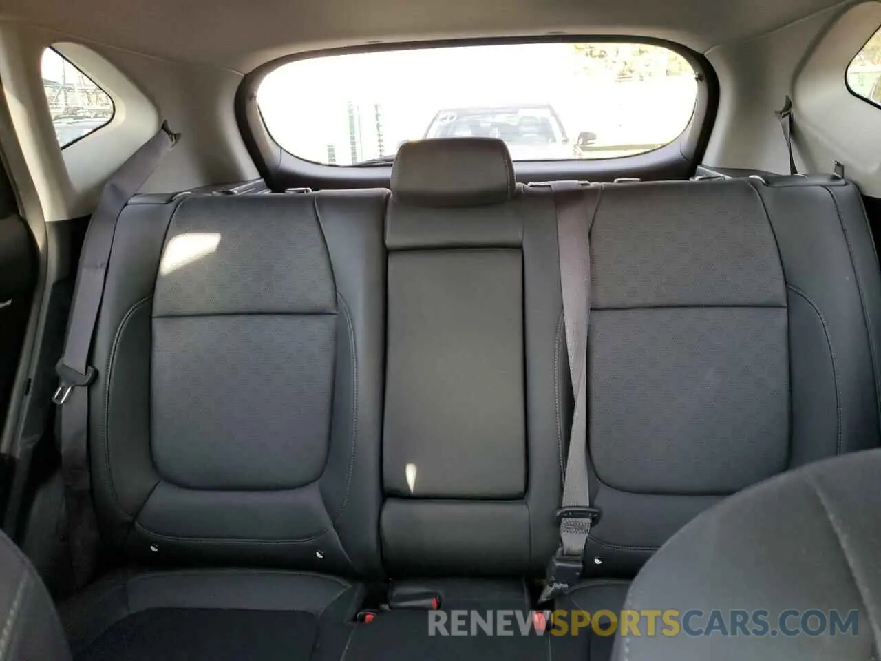 10 Photograph of a damaged car KNDETCA22M7178648 KIA SELTOS 2021