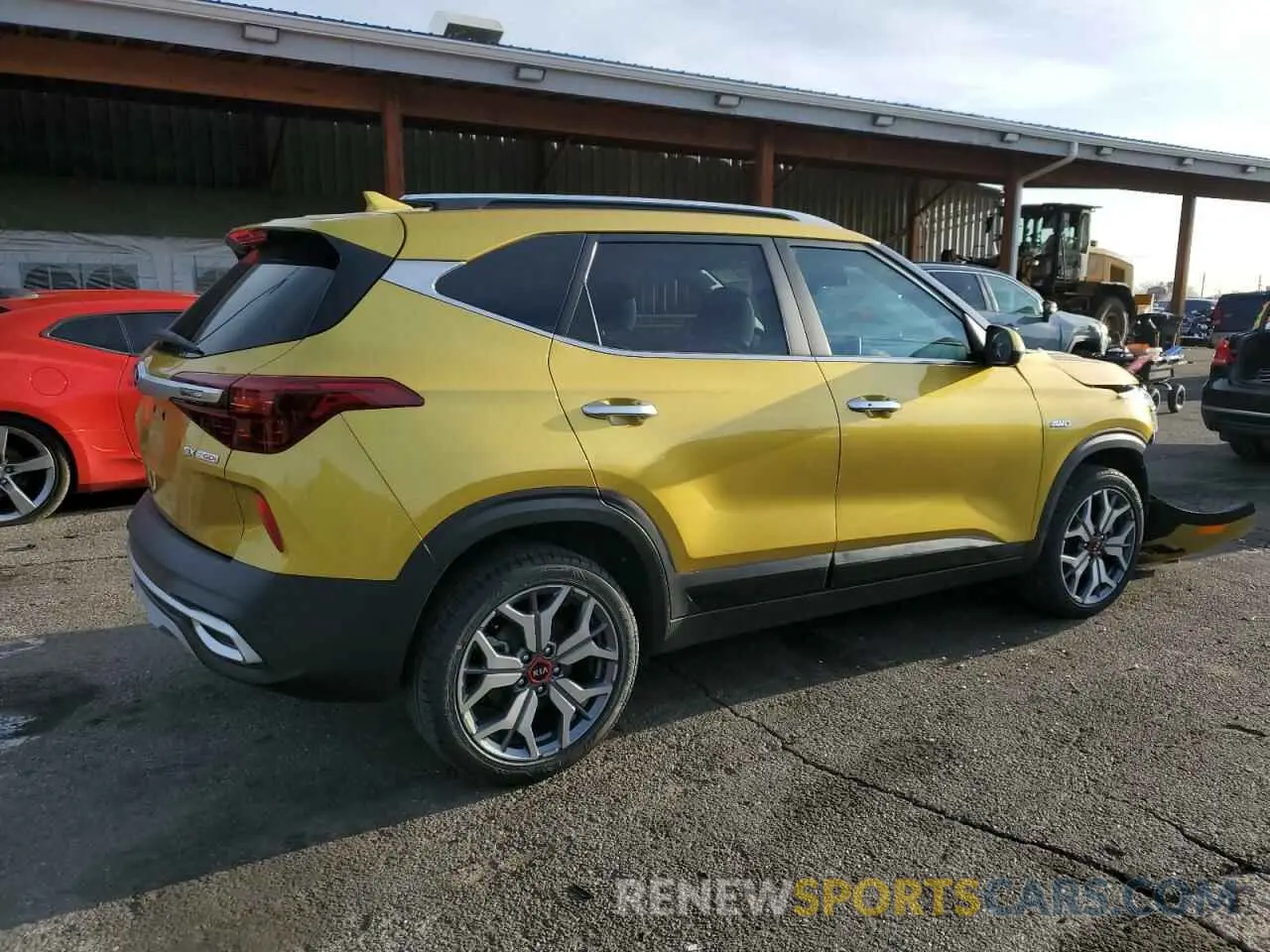 3 Photograph of a damaged car KNDETCA22M7178648 KIA SELTOS 2021