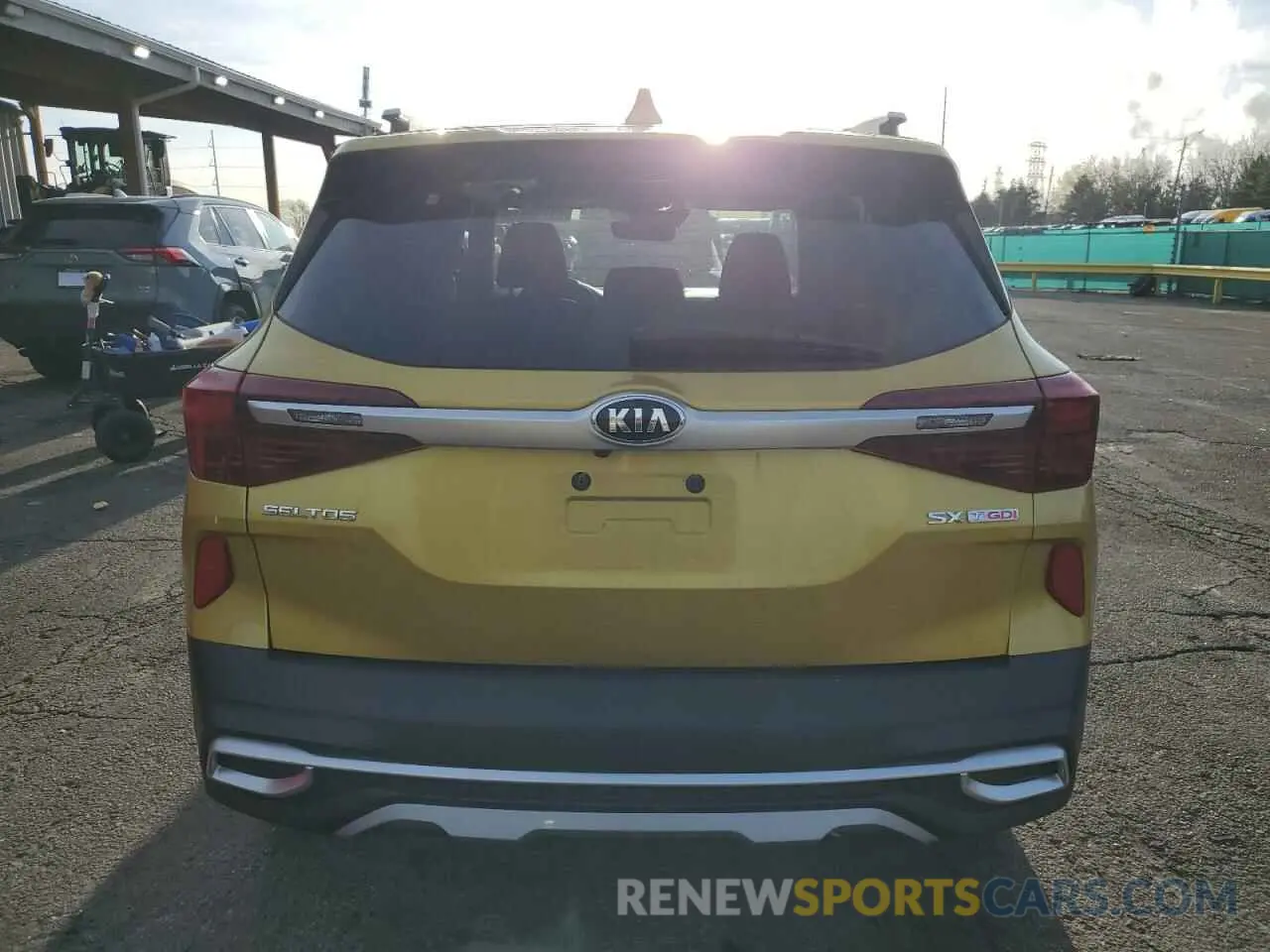 6 Photograph of a damaged car KNDETCA22M7178648 KIA SELTOS 2021