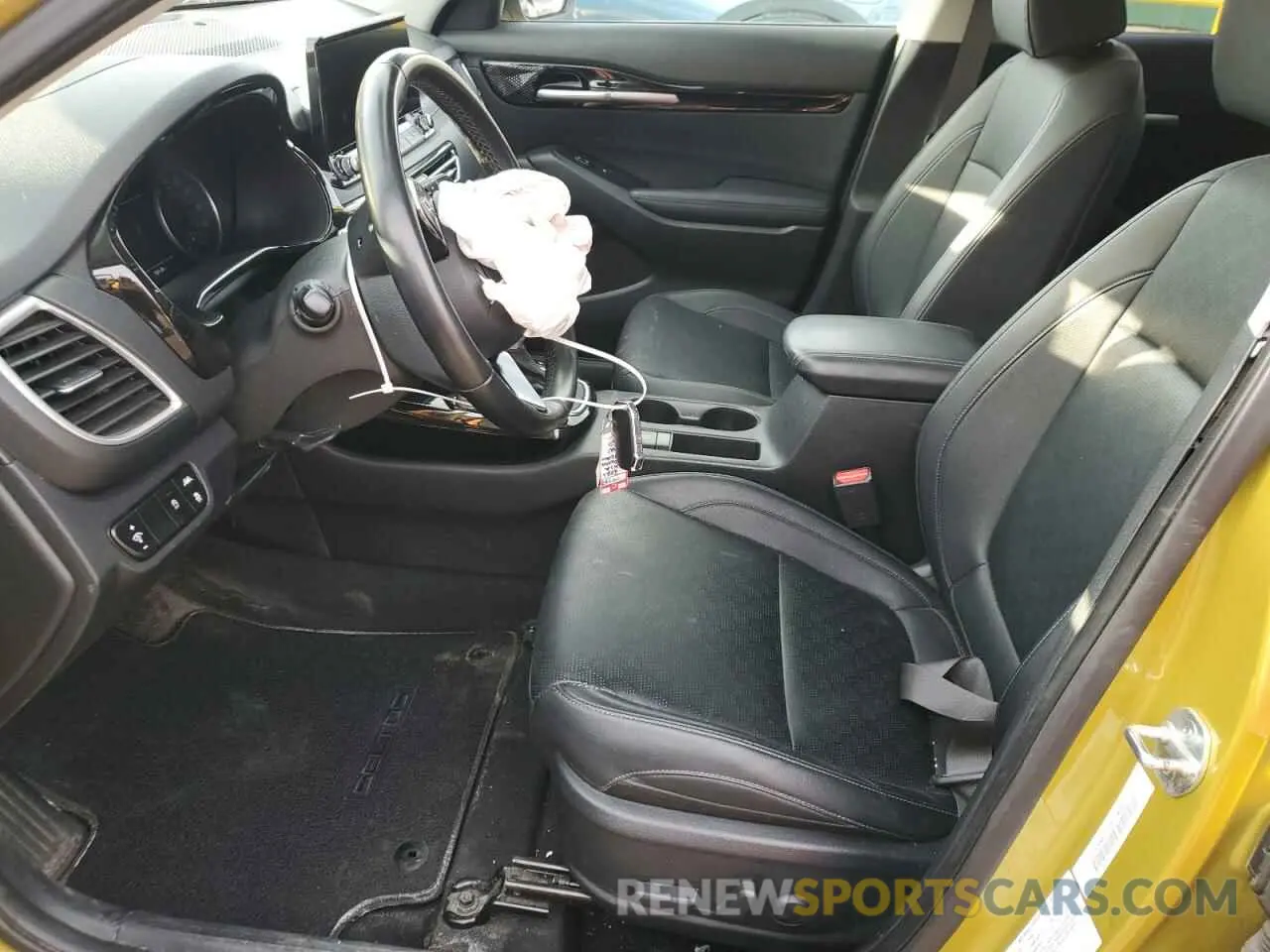 7 Photograph of a damaged car KNDETCA22M7178648 KIA SELTOS 2021