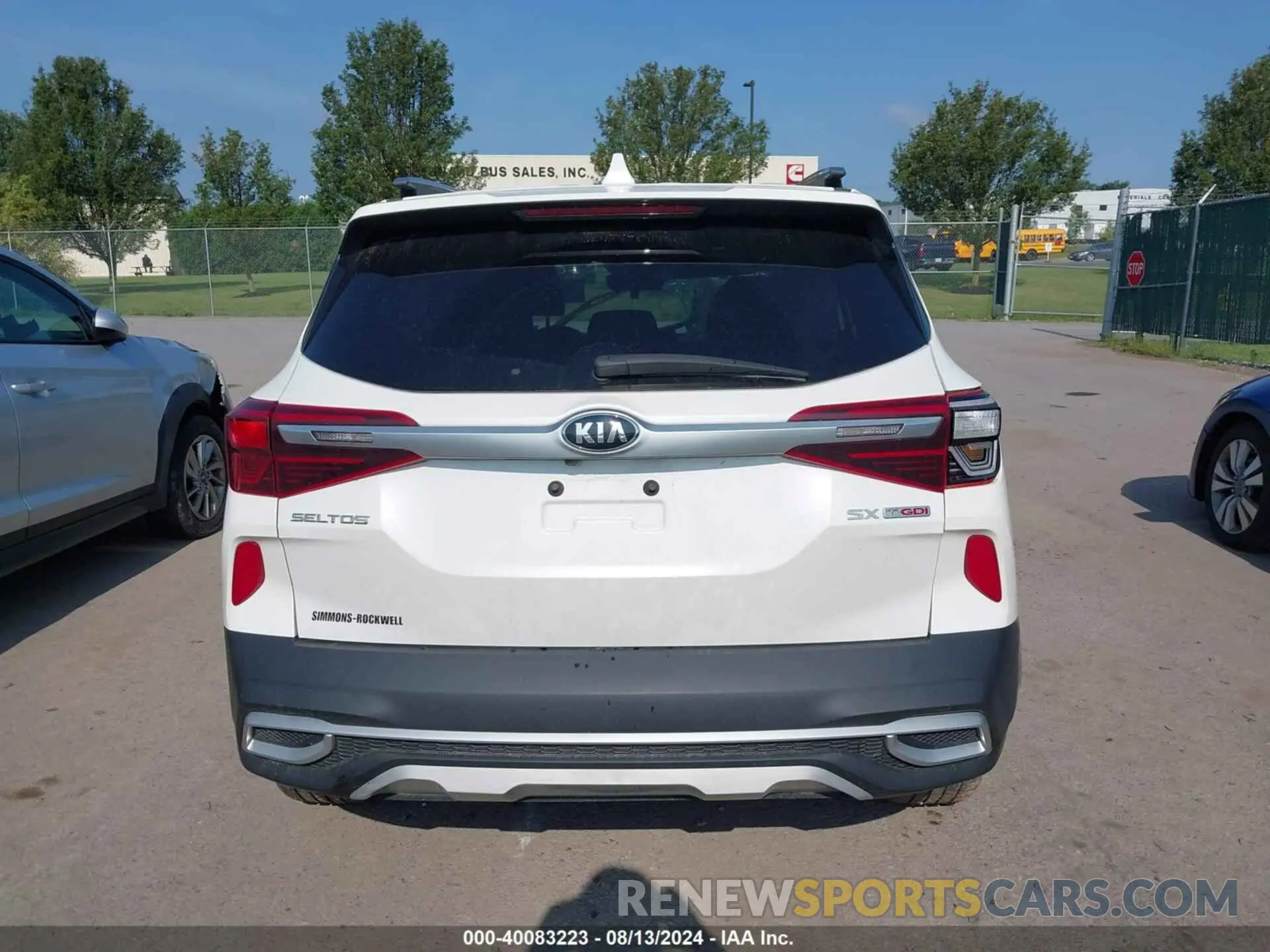 16 Photograph of a damaged car KNDETCA23M7175659 KIA SELTOS 2021