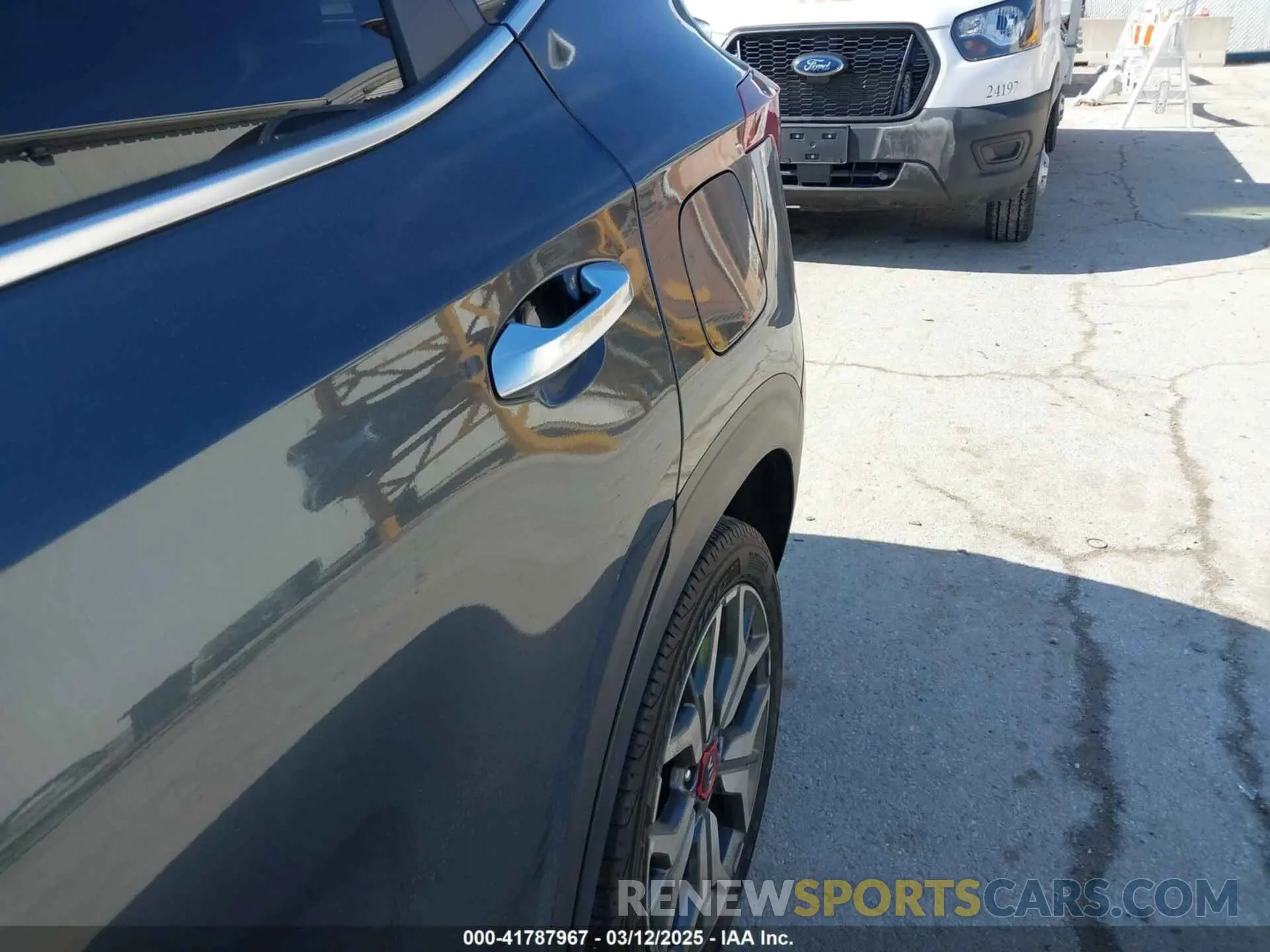 12 Photograph of a damaged car KNDETCA24M7116667 KIA SELTOS 2021