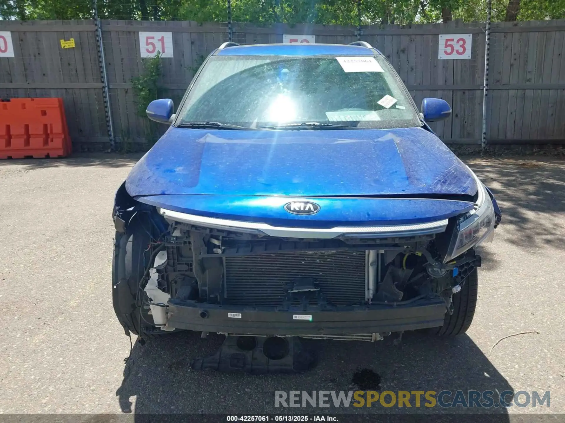 12 Photograph of a damaged car KNDETCA24M7127748 KIA SELTOS 2021