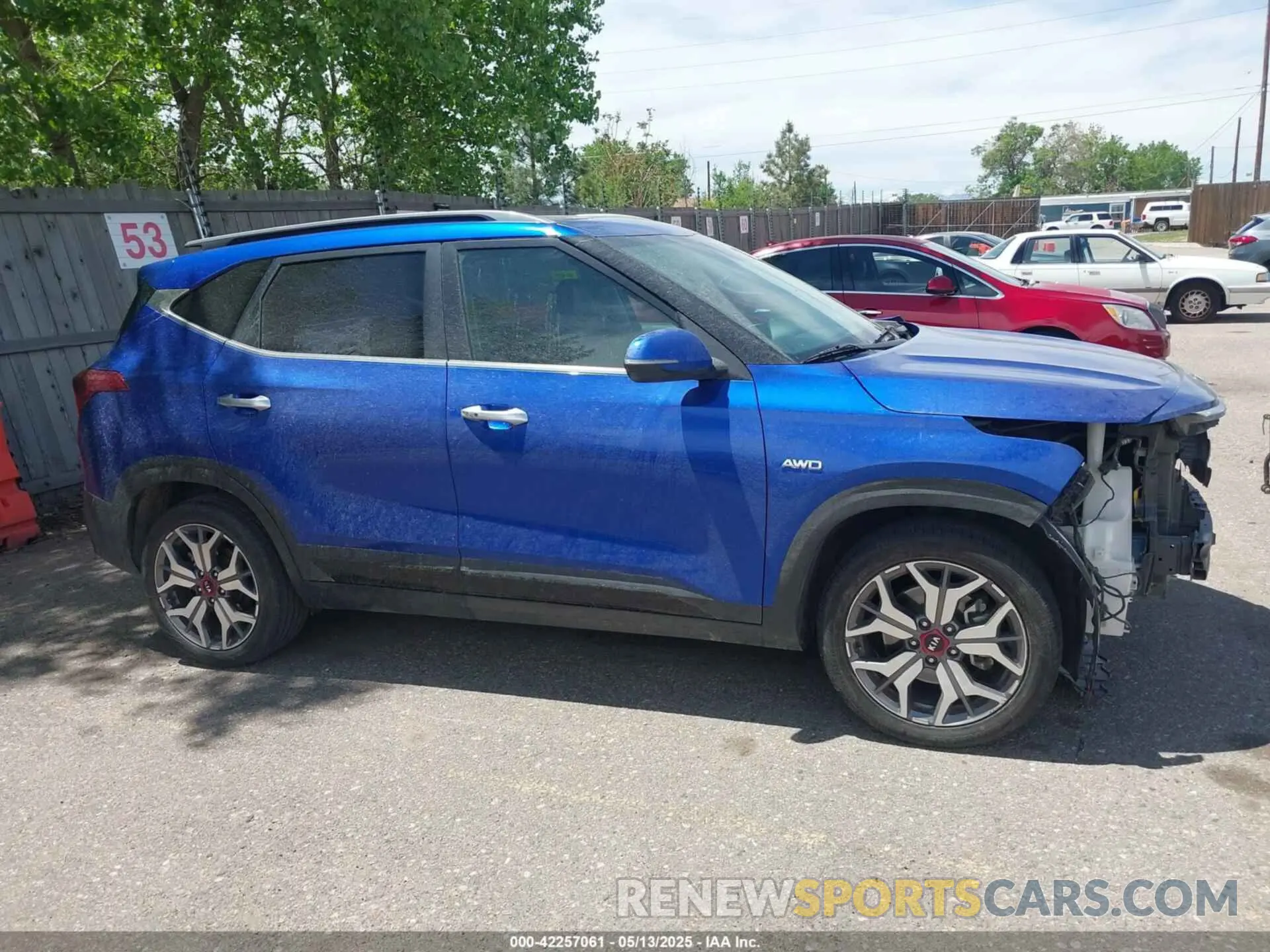 13 Photograph of a damaged car KNDETCA24M7127748 KIA SELTOS 2021