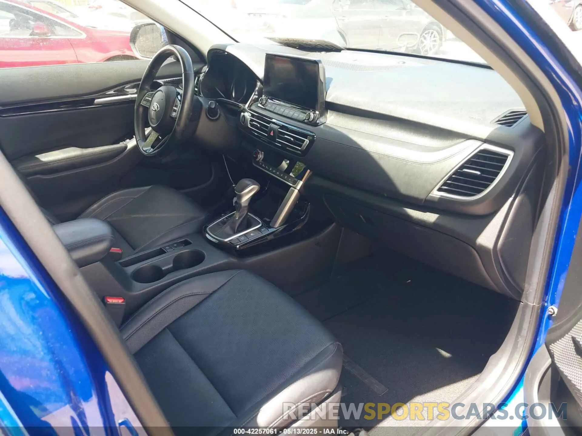 5 Photograph of a damaged car KNDETCA24M7127748 KIA SELTOS 2021