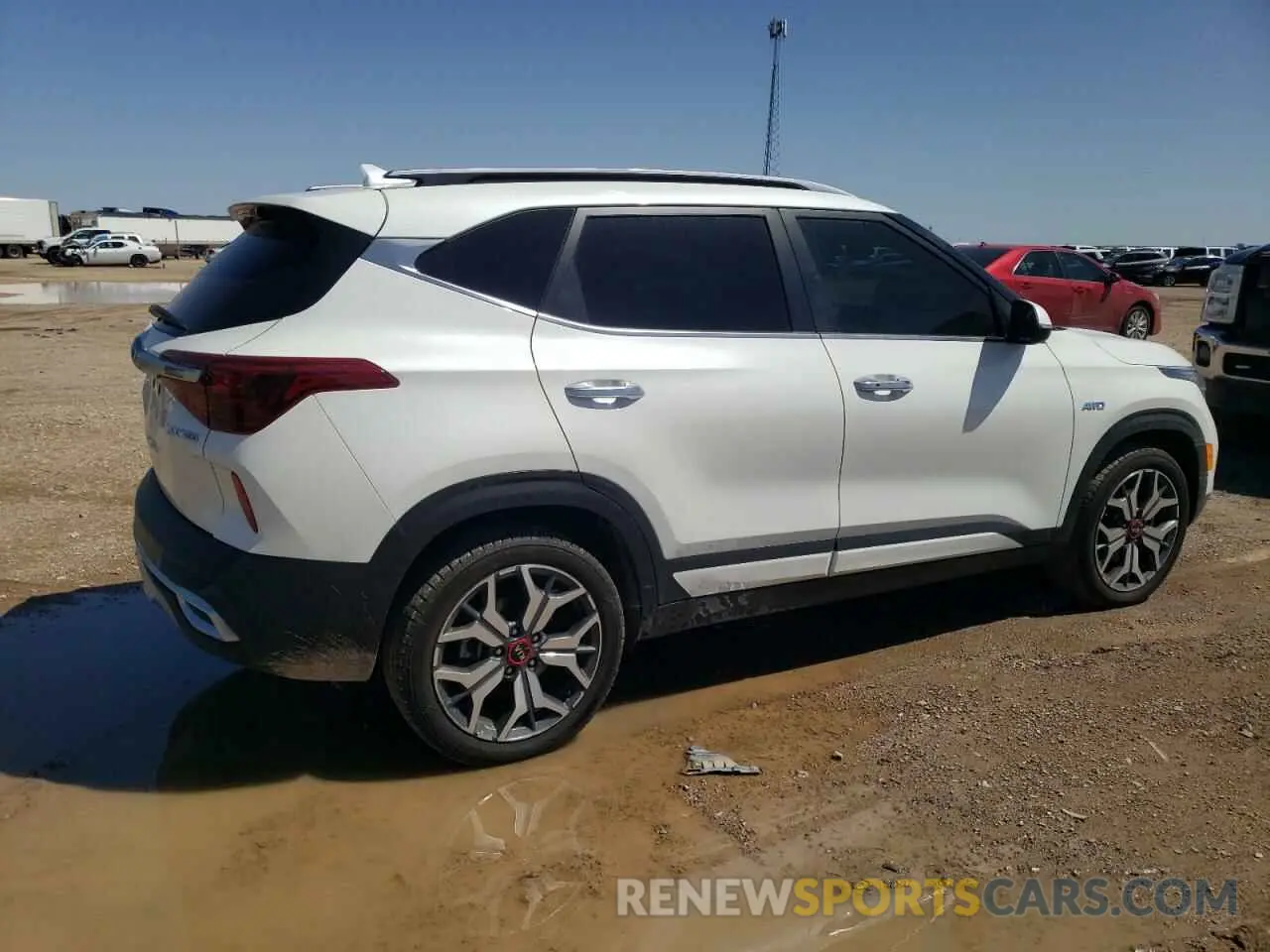 3 Photograph of a damaged car KNDETCA25M7139553 KIA SELTOS 2021
